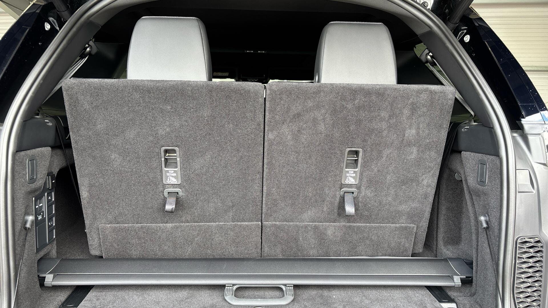 Land Rover Discovery view 54