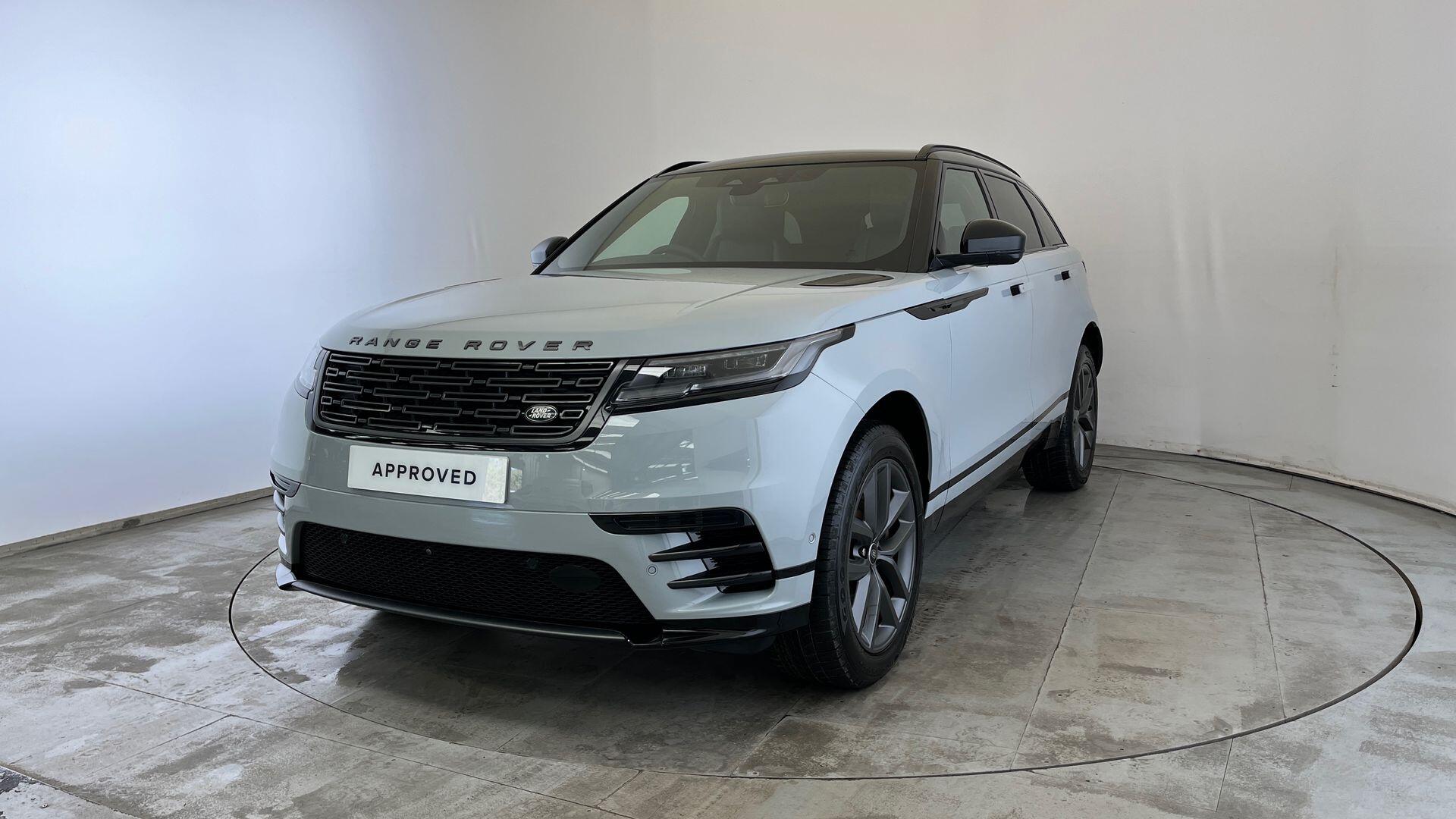 Land Rover Range Rover Velar view 31