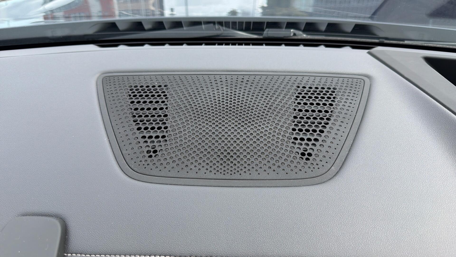 BMW X7 view 65