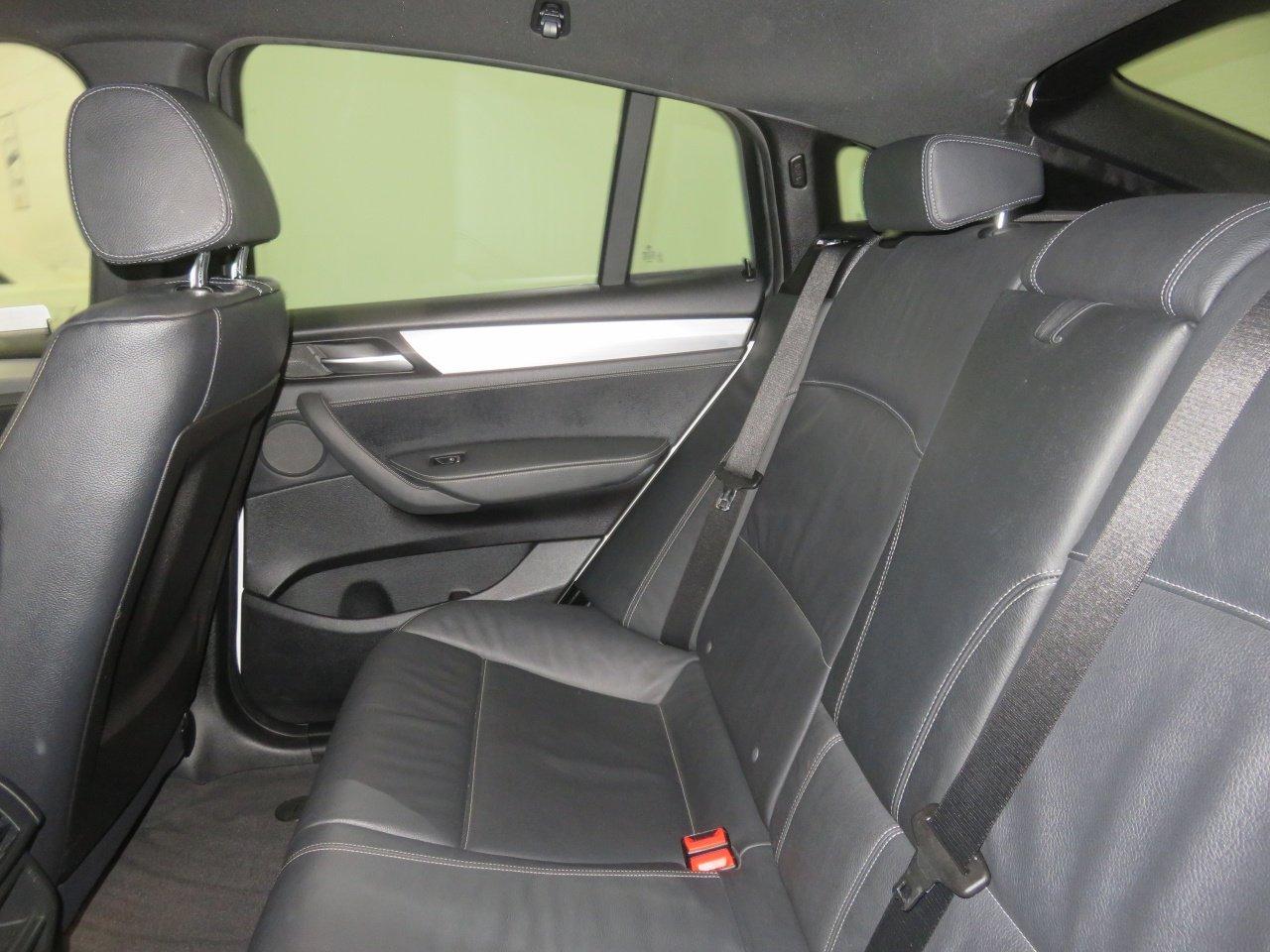 BMW X4 view 60