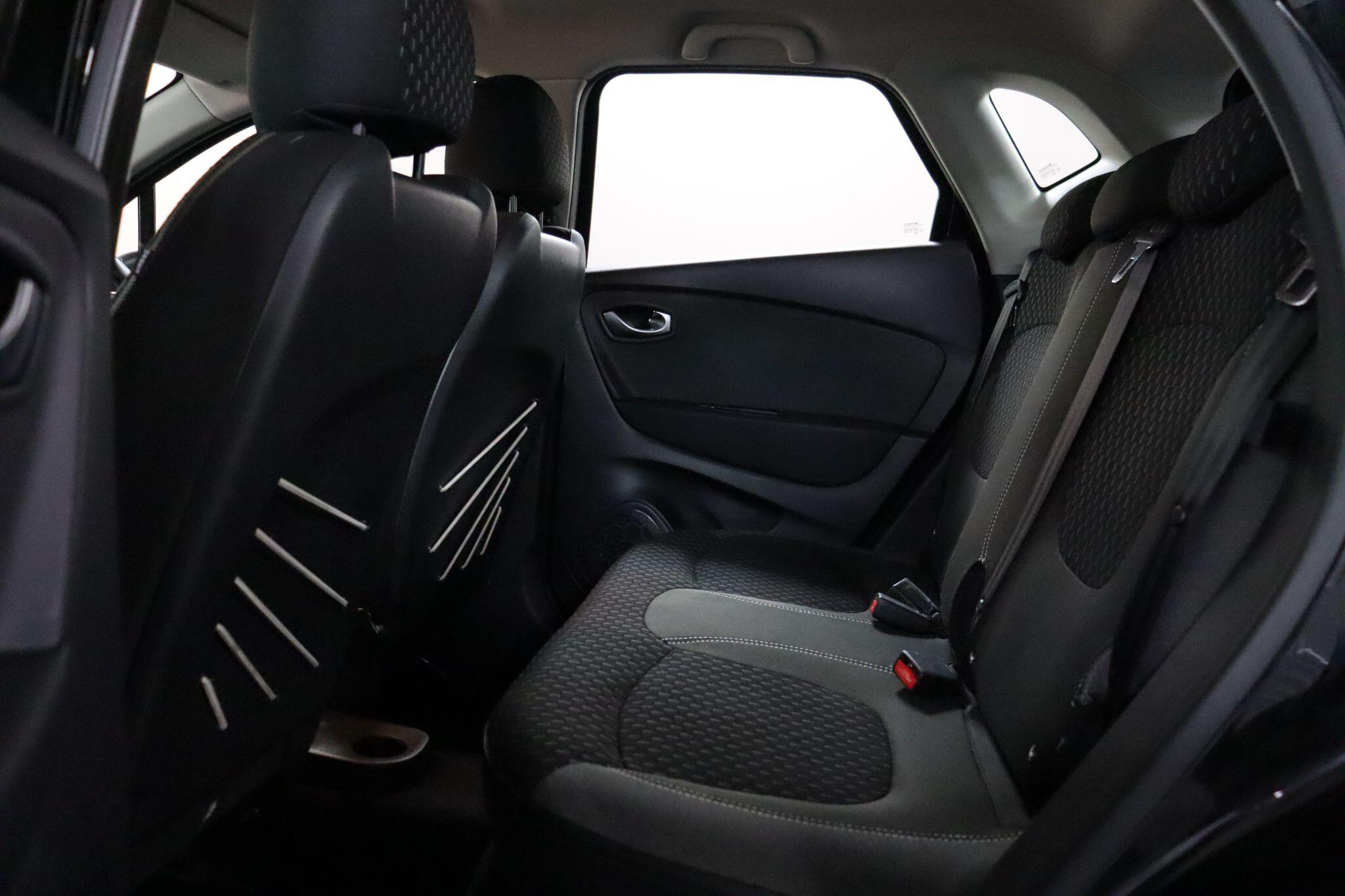 Renault Captur view 40