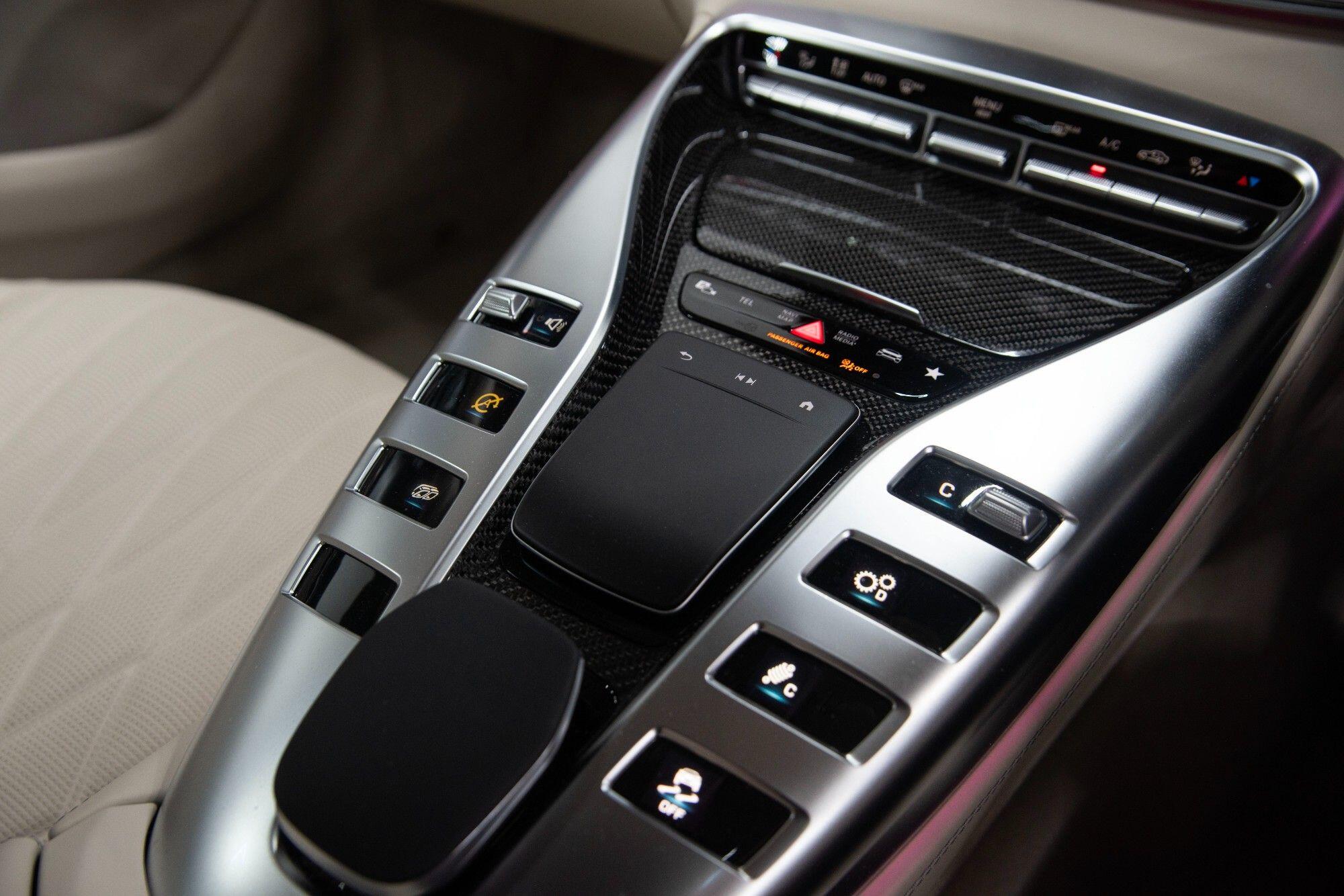 Mercedes-Benz Amg GT view 38