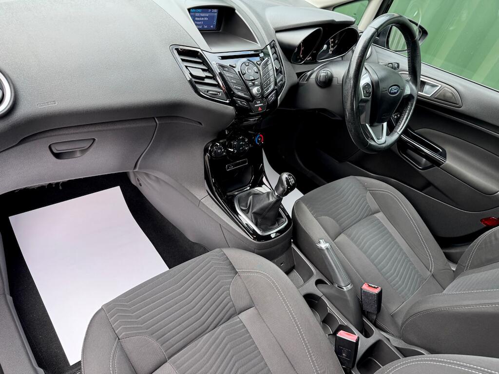 Ford Fiesta view 4