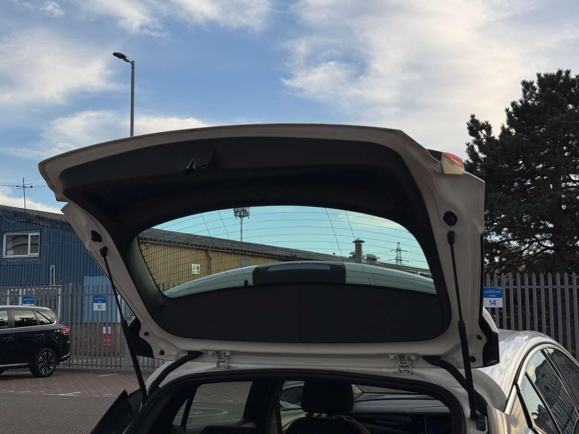 Vauxhall Astra view 28