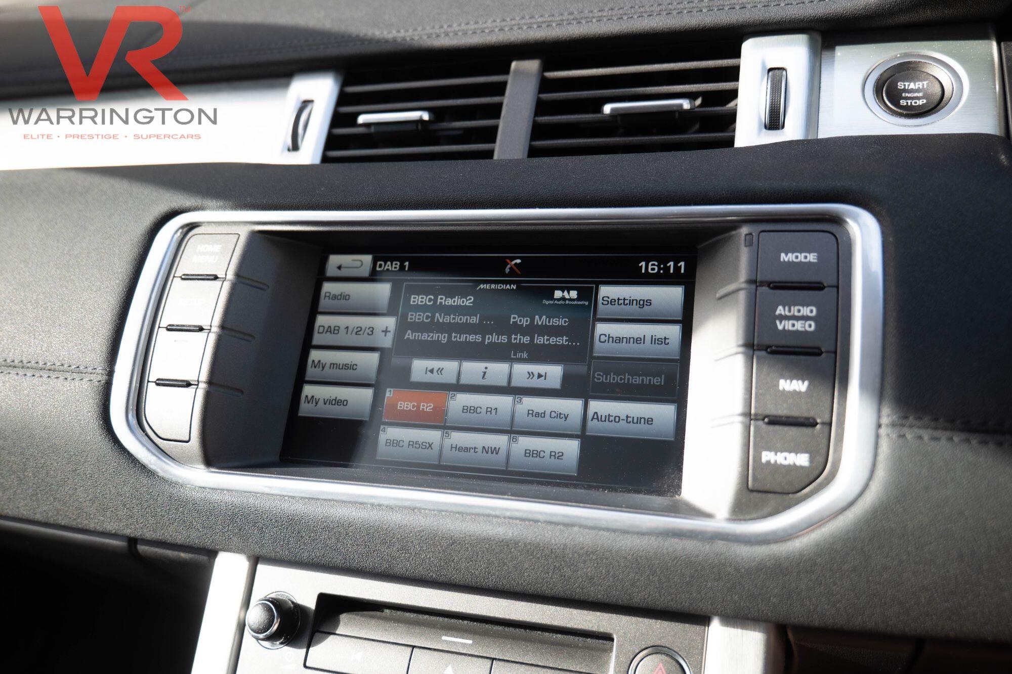 Land Rover Range Rover Evoque view 31