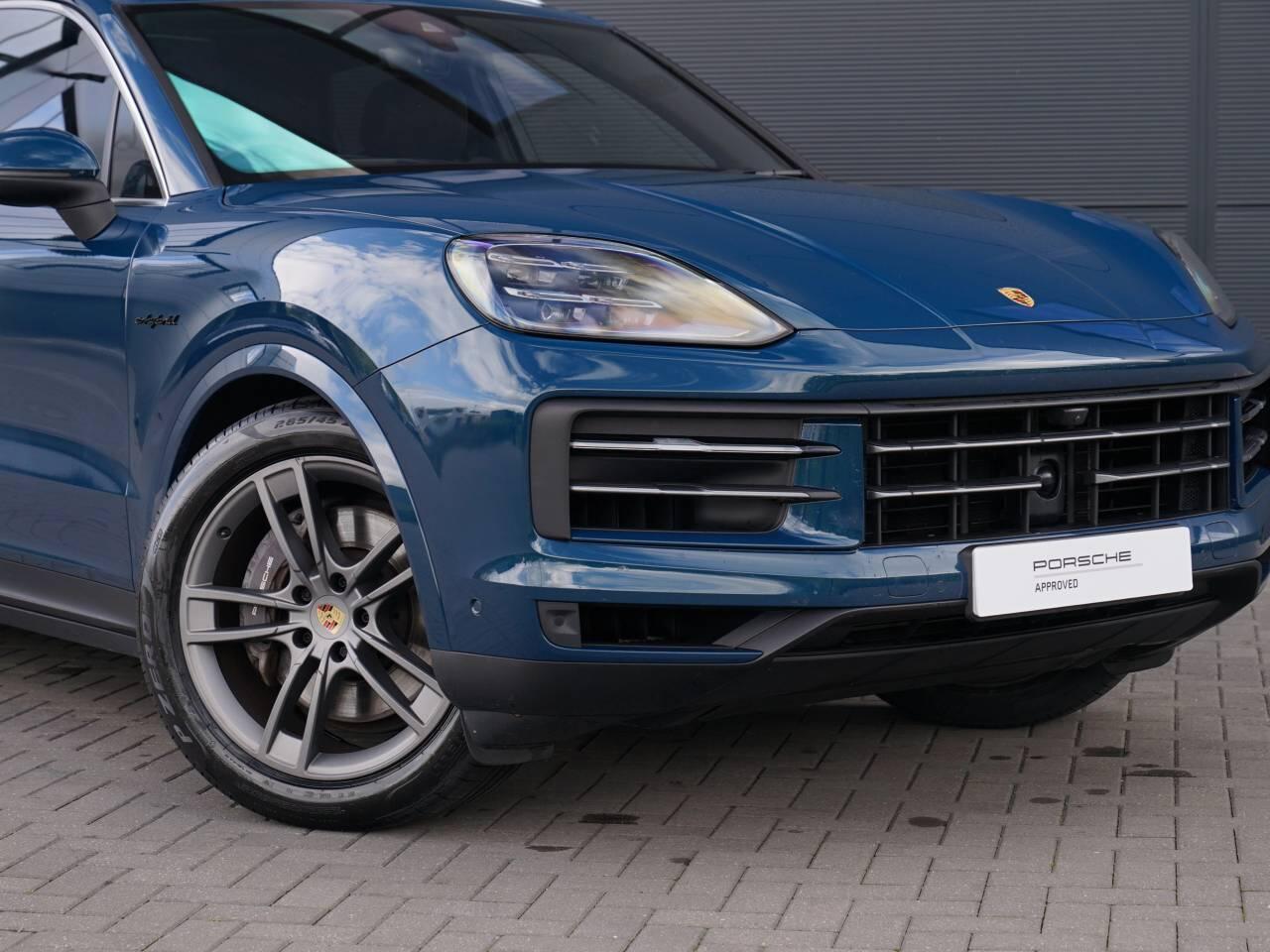 Porsche Cayenne view 47