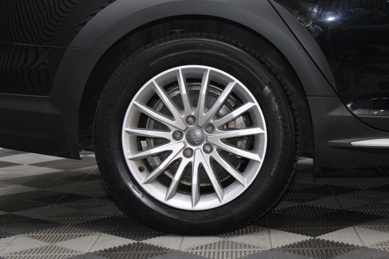 Audi A4 view 12