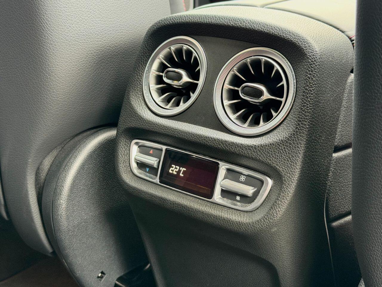Mercedes-Benz G-Class view 44