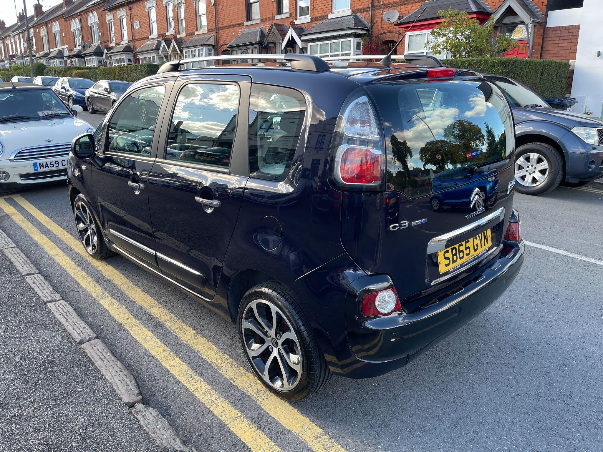 Citroen C3 Picasso view 16