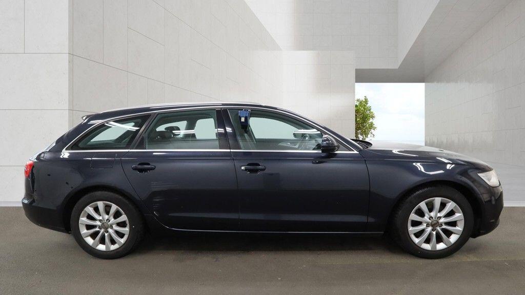 Audi A6 Avant view 9