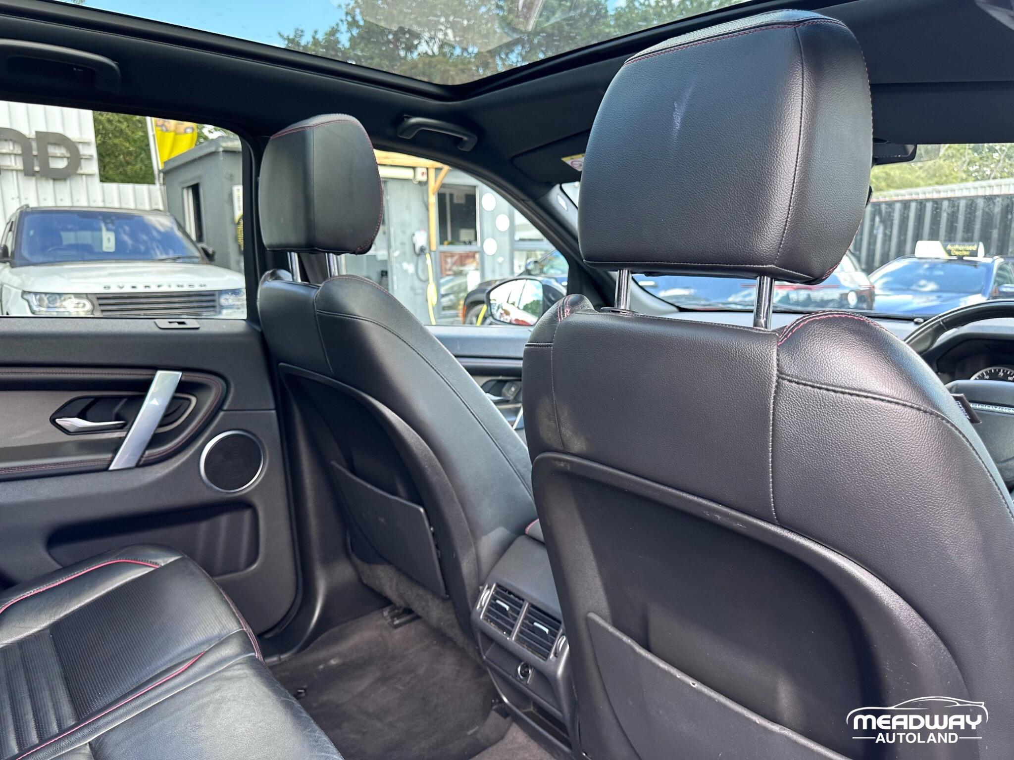 Land Rover Discovery Sport view 19