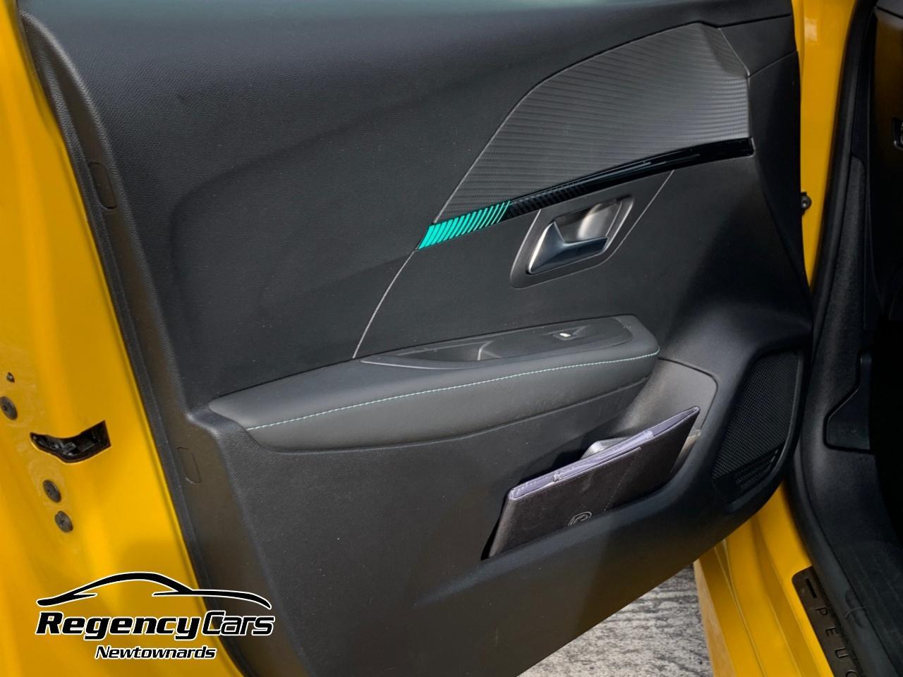 Peugeot 208 view 43