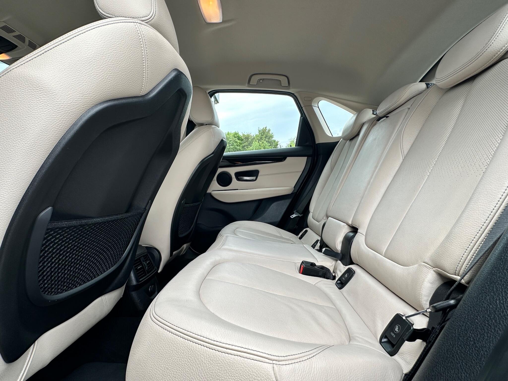 BMW 2 Series Active Tourer view 31