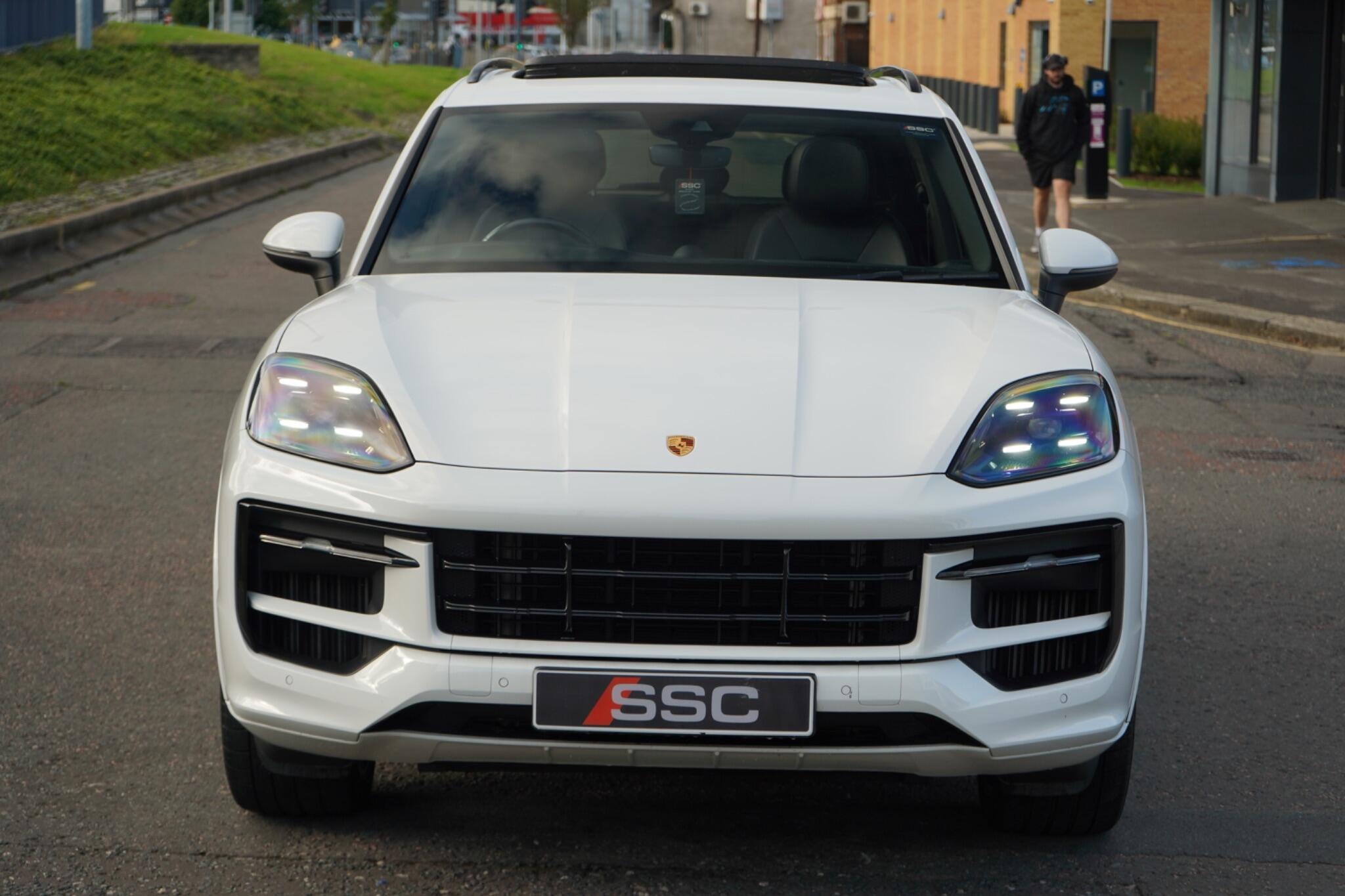 Porsche Cayenne view 6