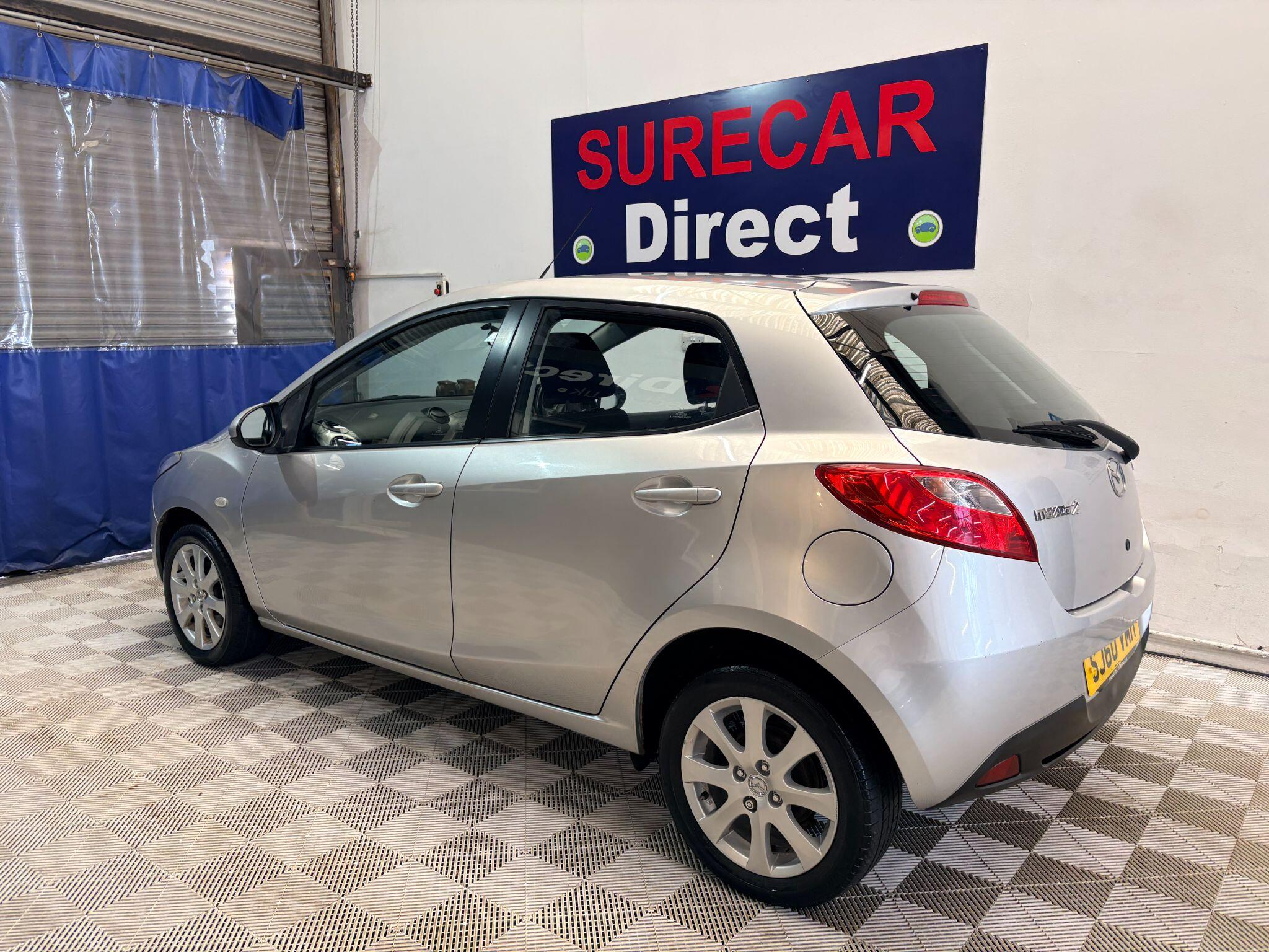 Mazda Mazda2 view 13
