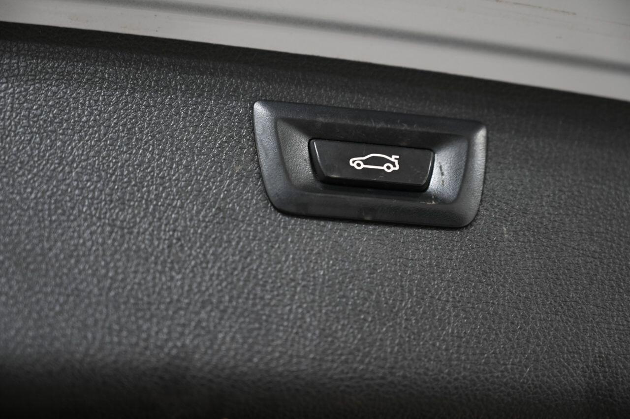 BMW 3 Series view 38