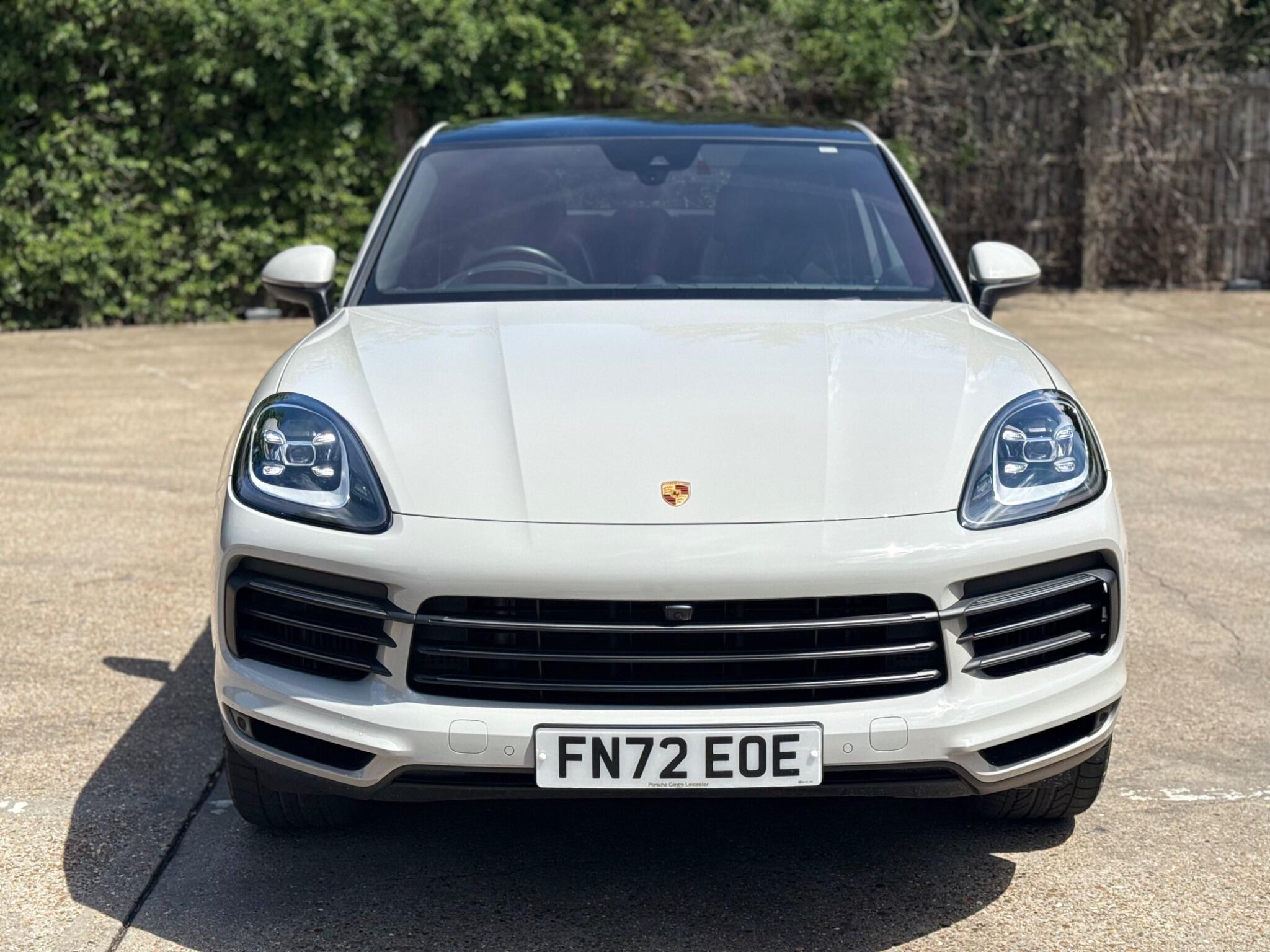 Porsche Cayenne view 3
