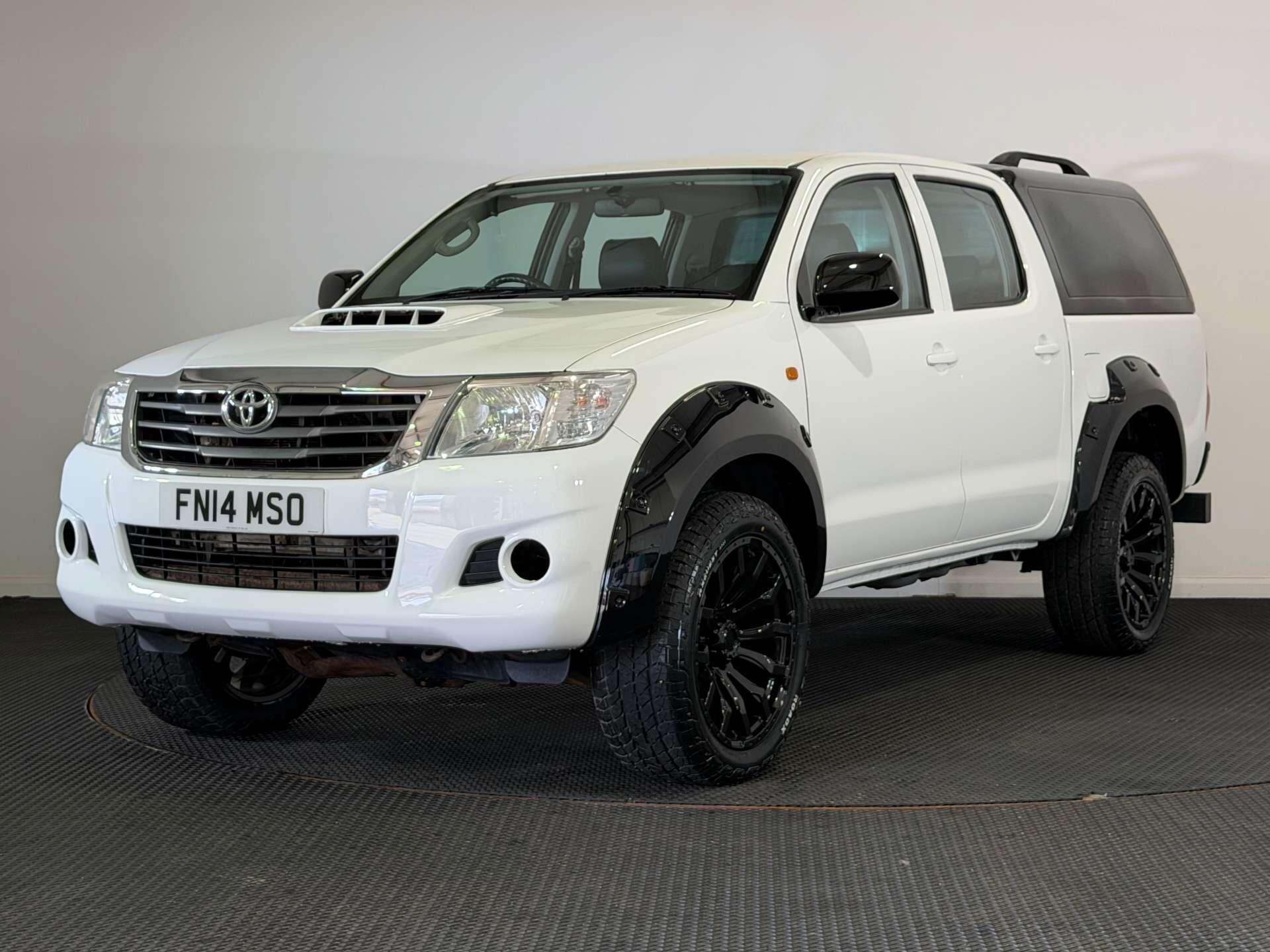 Toyota Hilux view 3