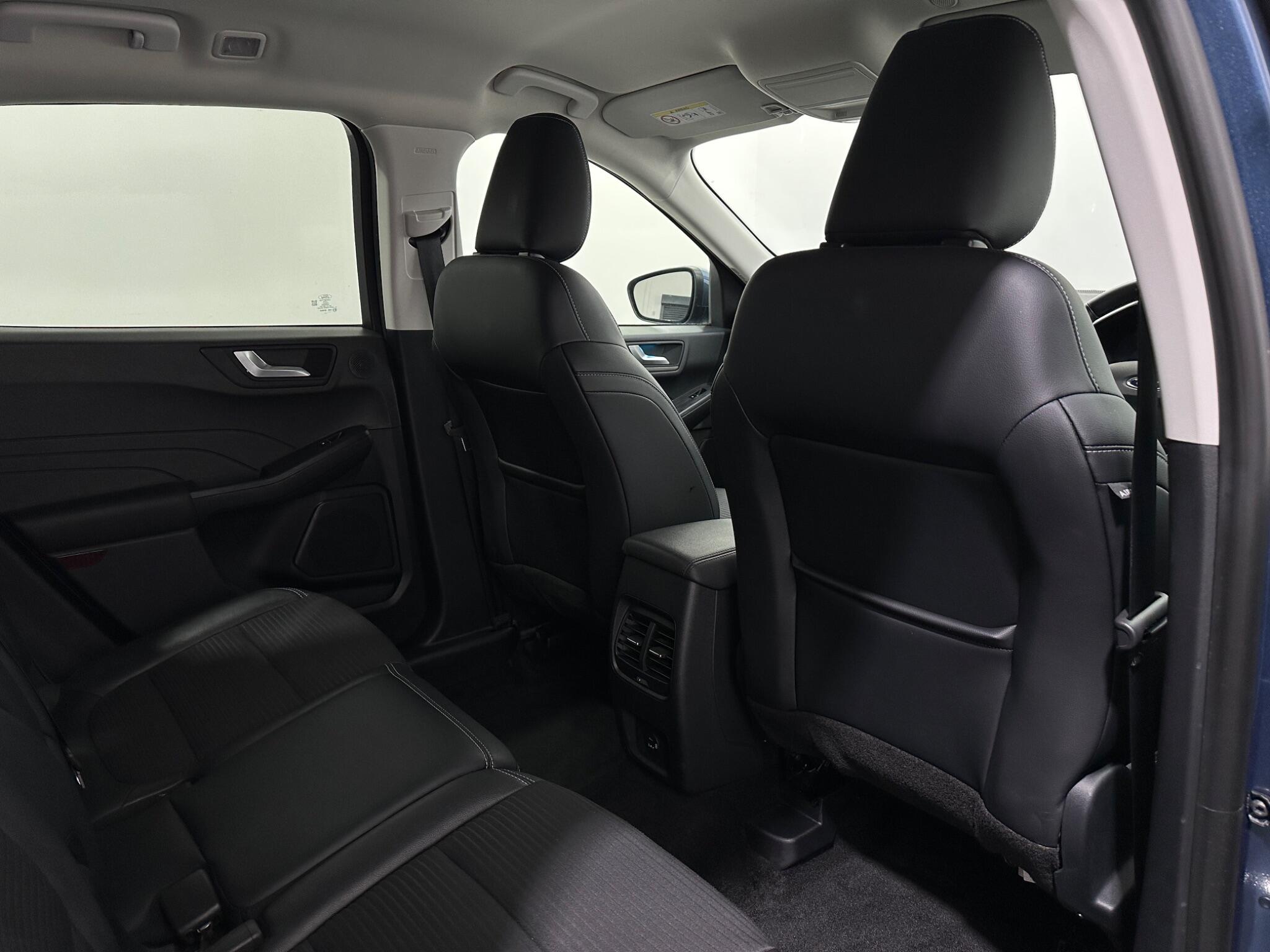 Ford Kuga view 40