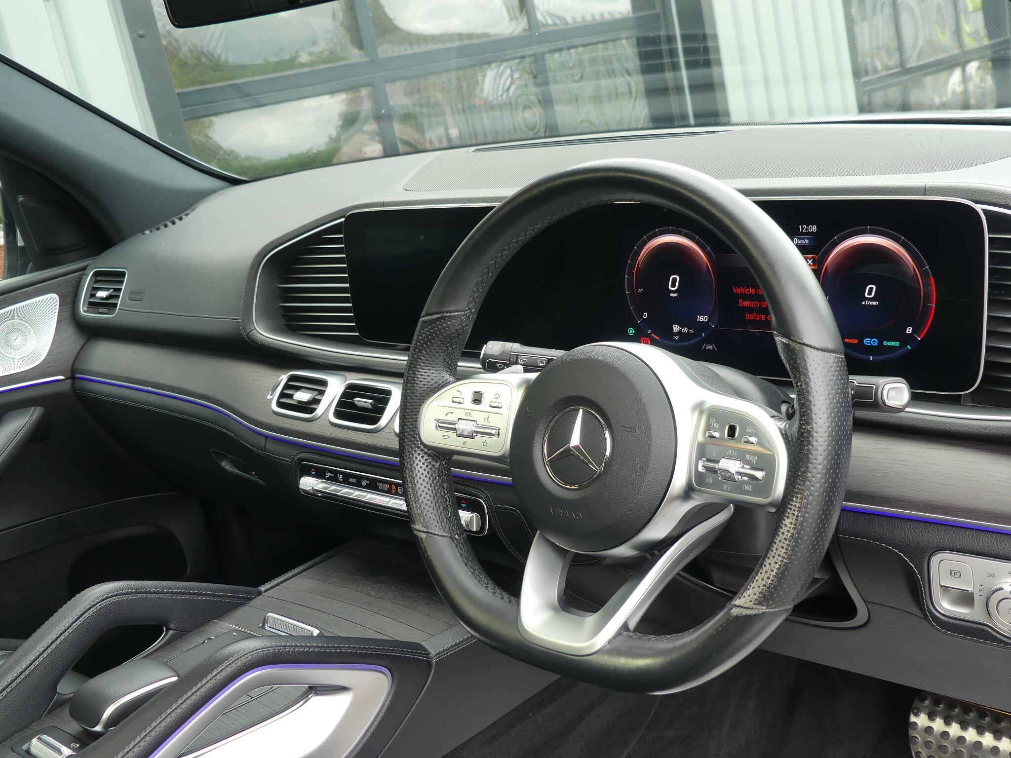 Mercedes-Benz Gle view 12