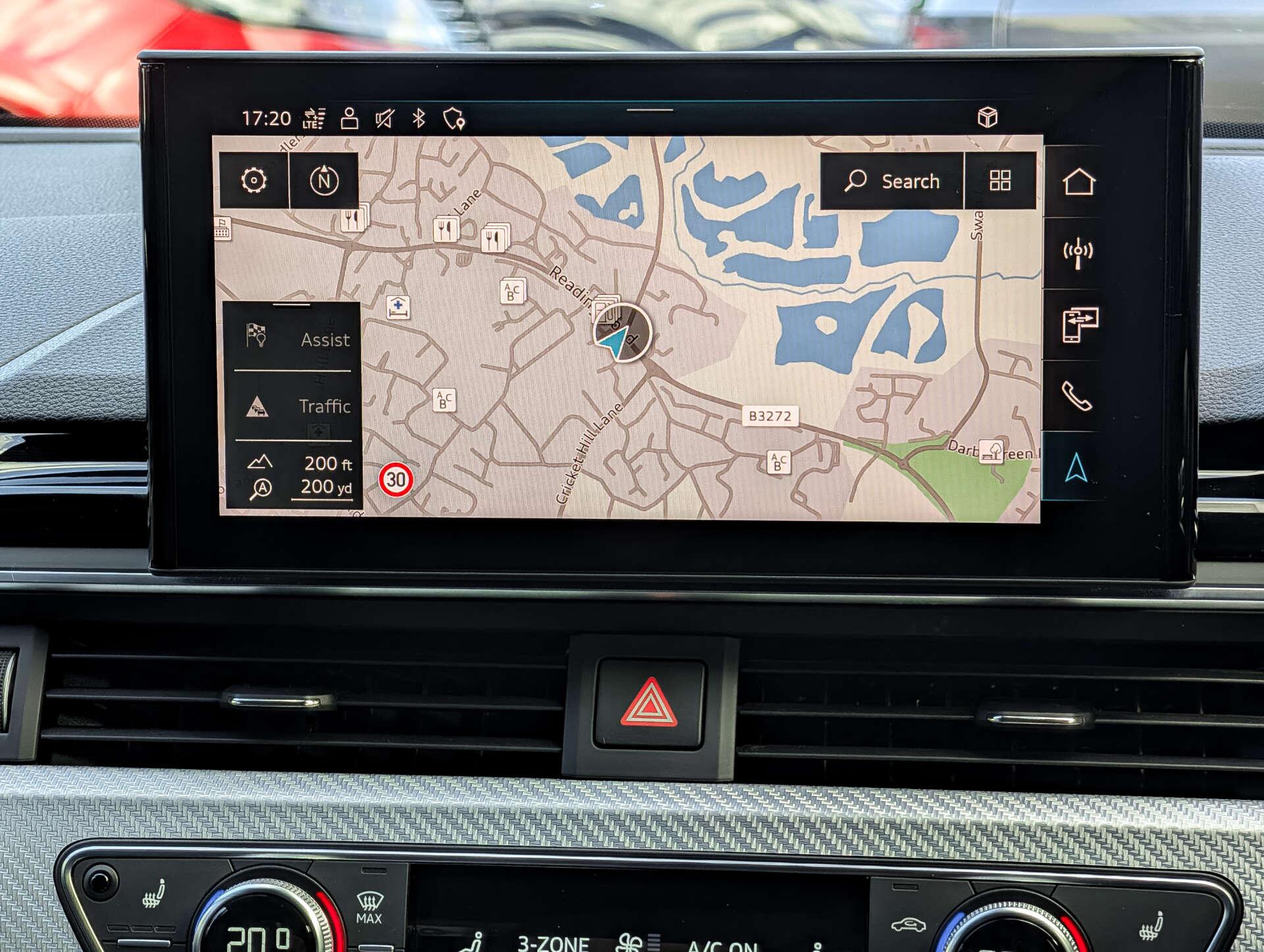 Audi RS4 view 37