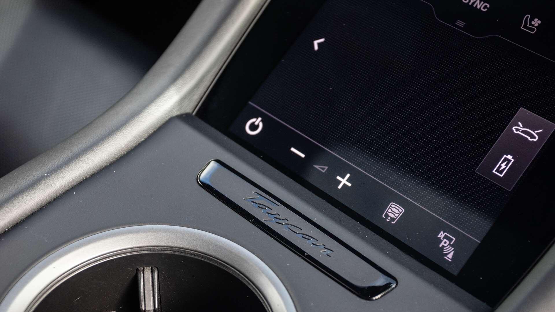 Porsche Taycan view 33