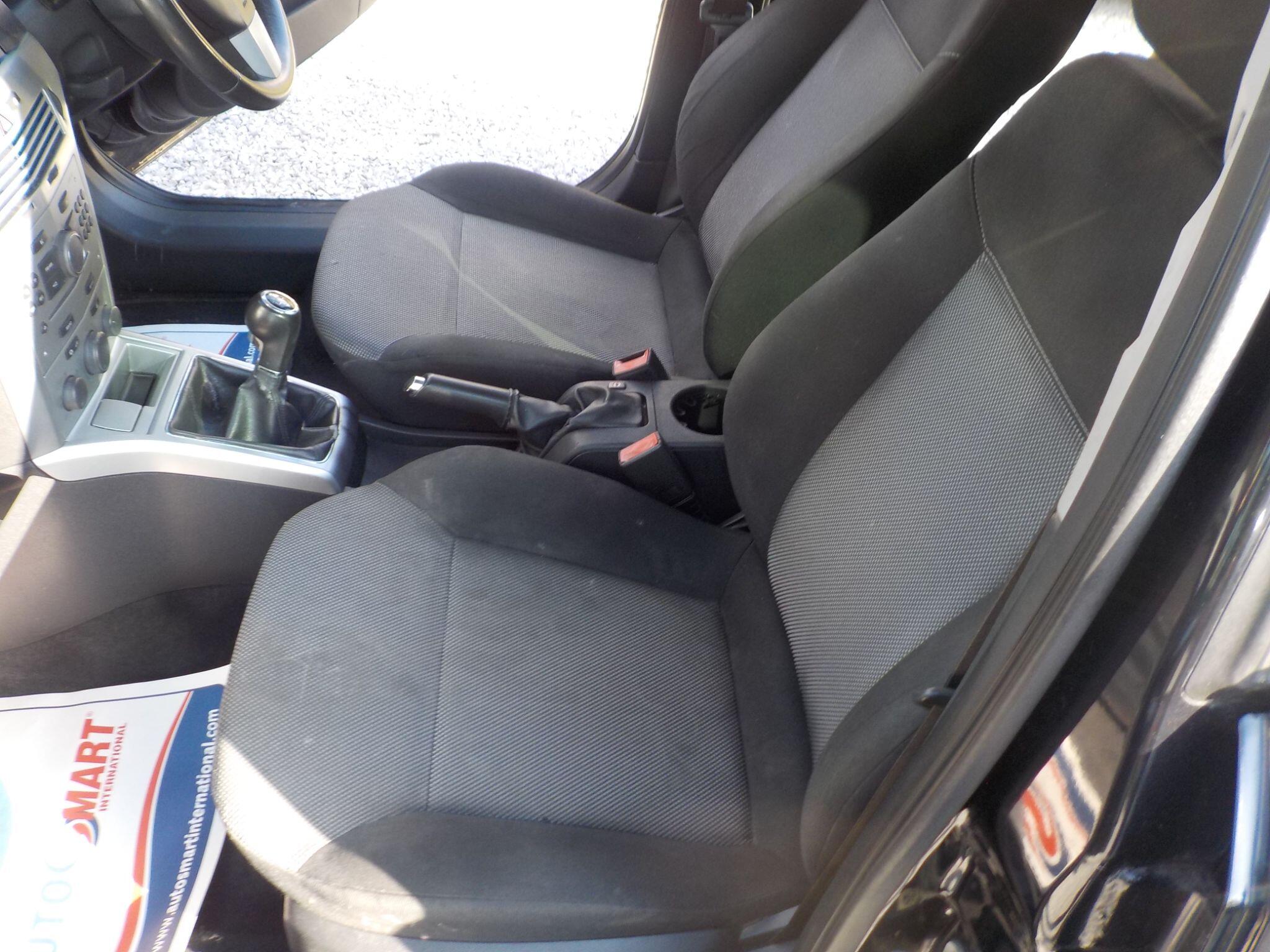 Vauxhall Astra 1.4i 16v Active 5dr