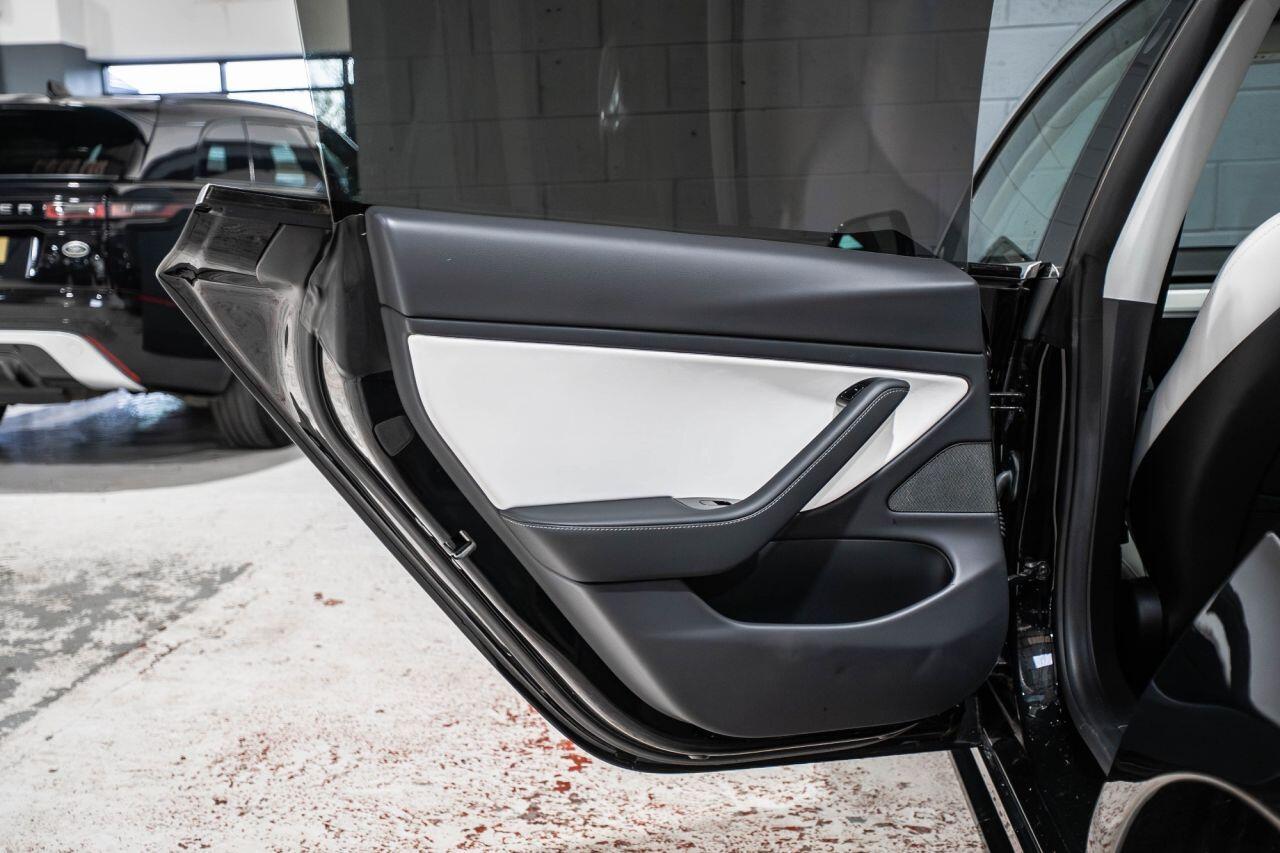Tesla Model 3 view 18