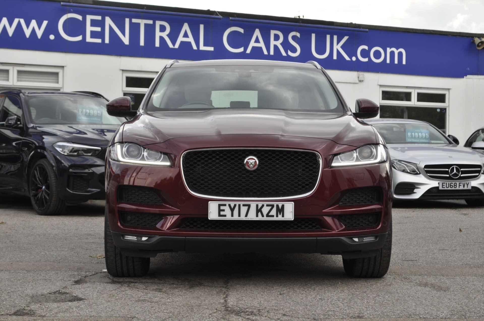 Jaguar F-Pace view 3