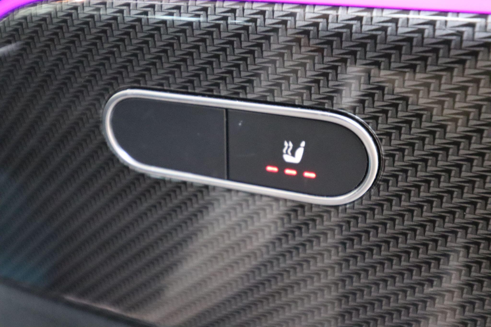 Mercedes-Benz GLB view 21