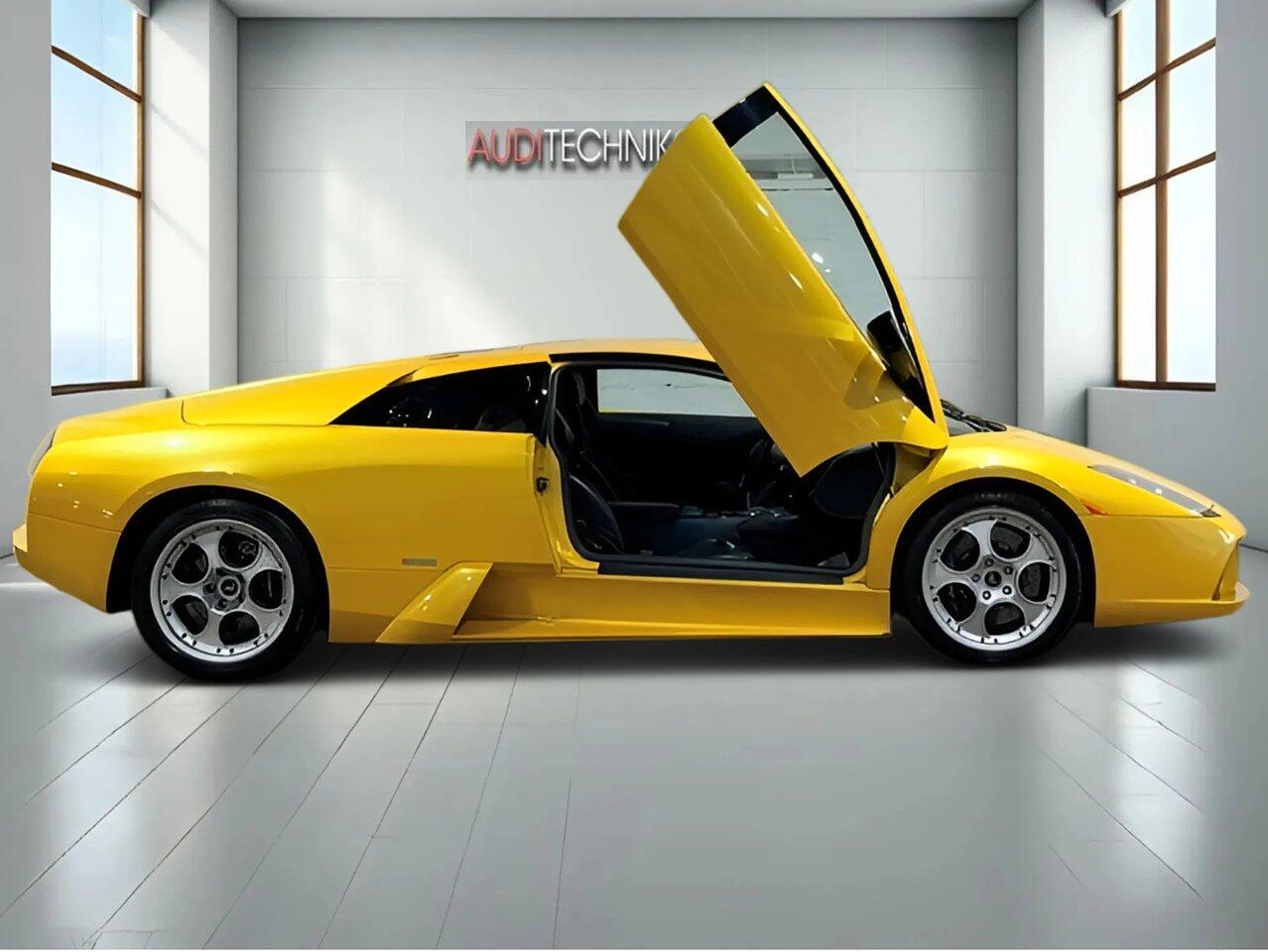 Lamborghini Murcielago view 10
