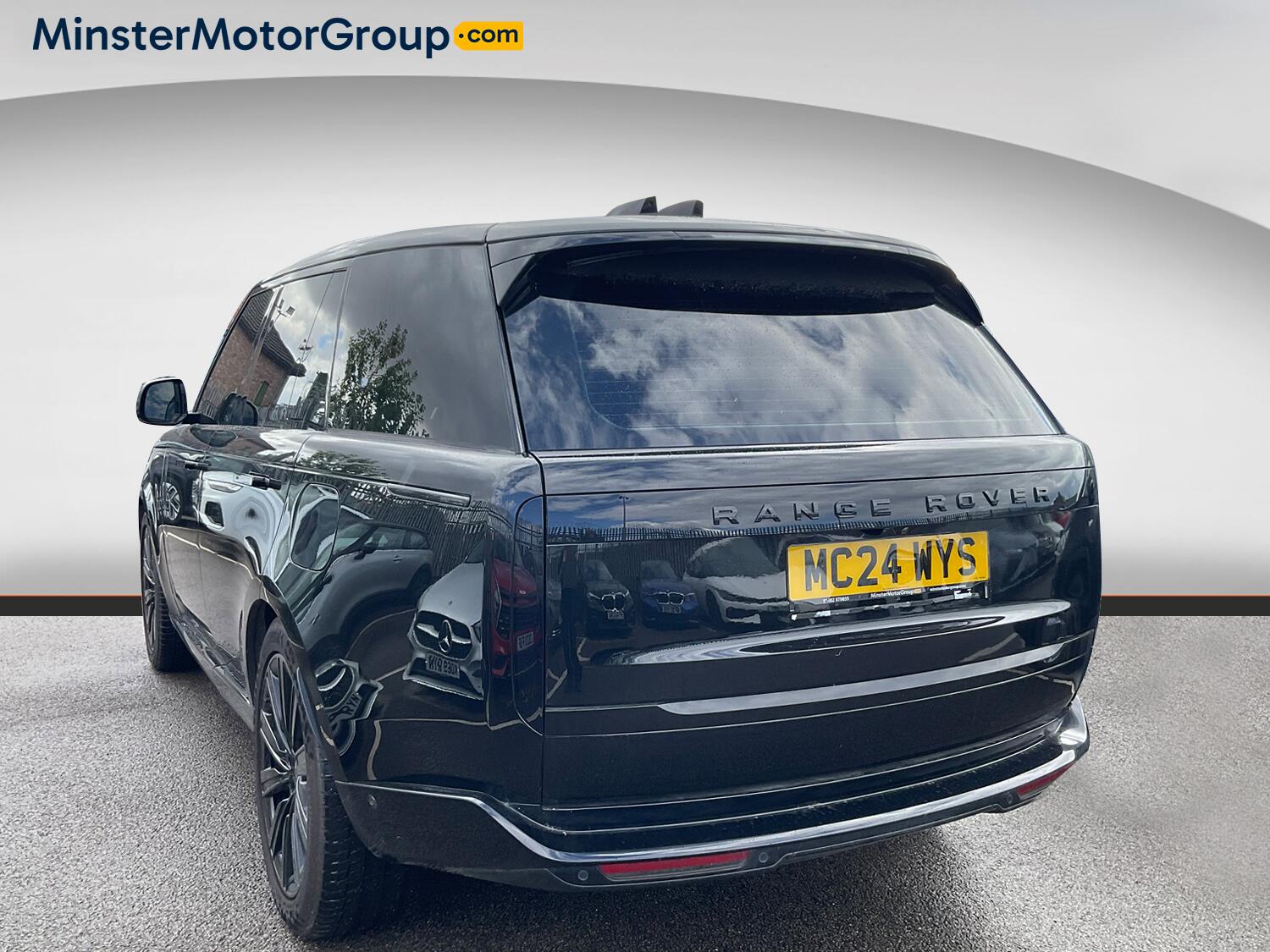 Land Rover Range Rover view 4