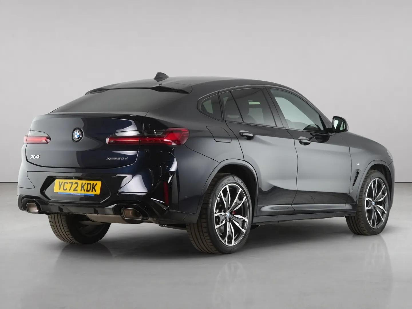 BMW X4 view 8