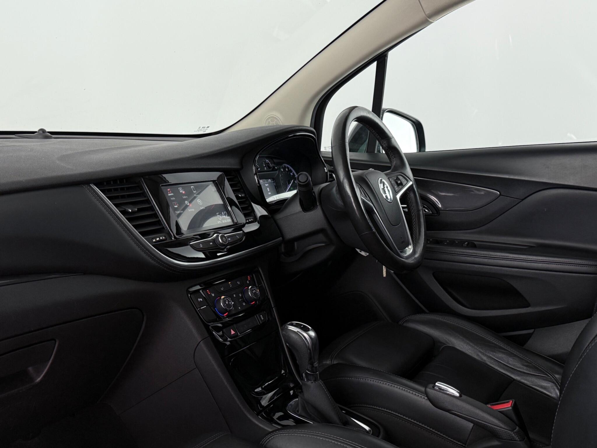 Vauxhall Mokka X view 3