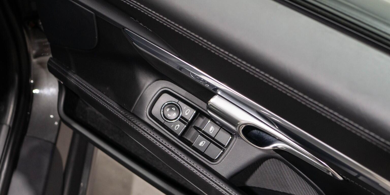 Porsche 911 view 24