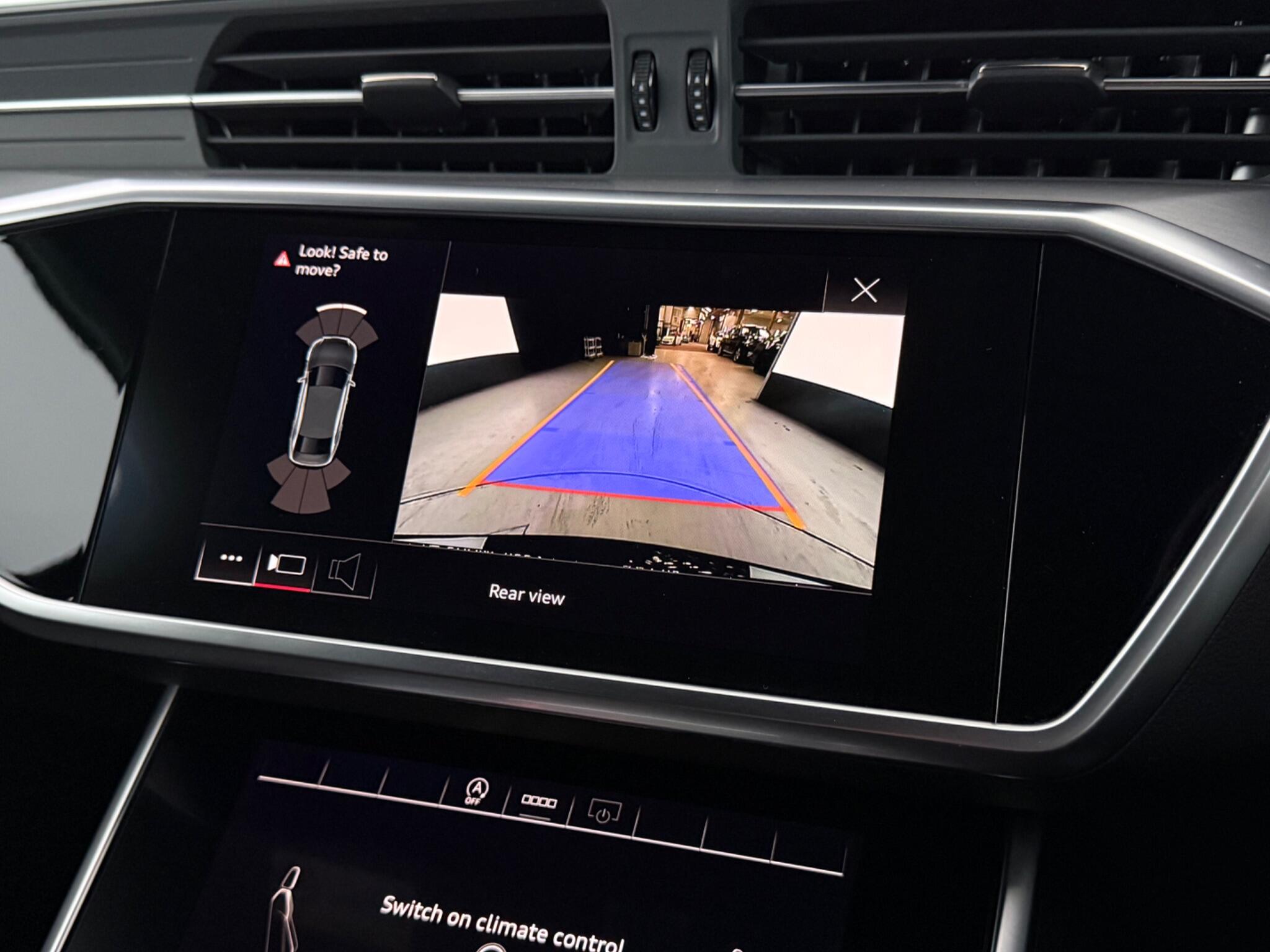 Audi A6 view 25