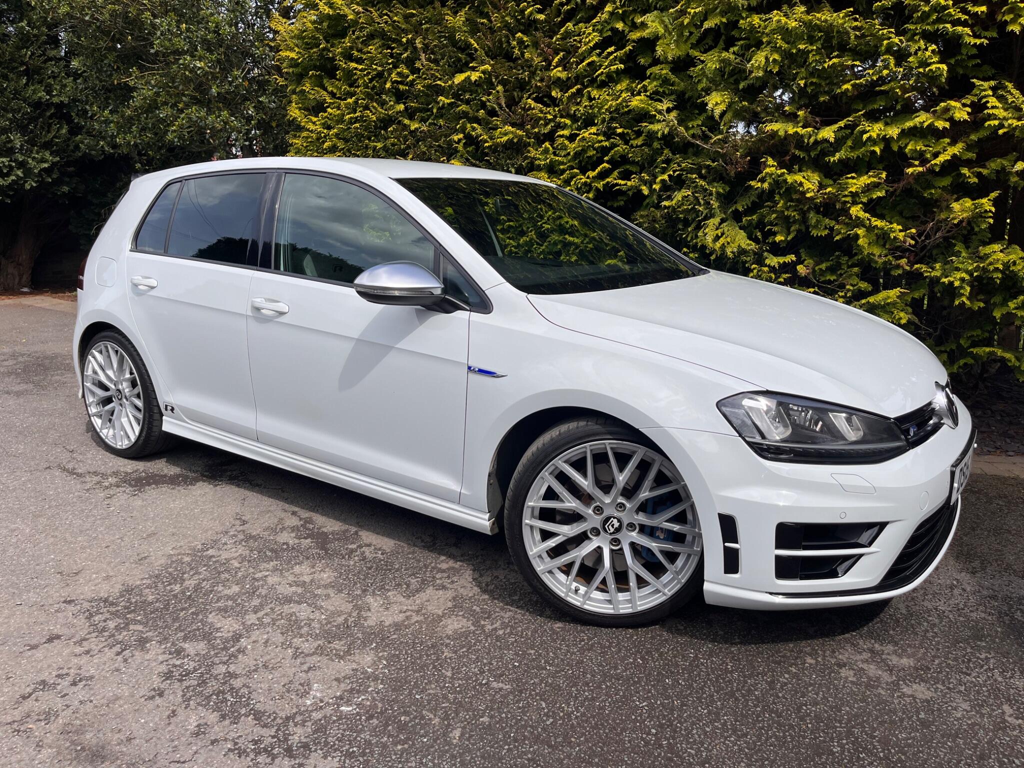 Volkswagen Golf view 20