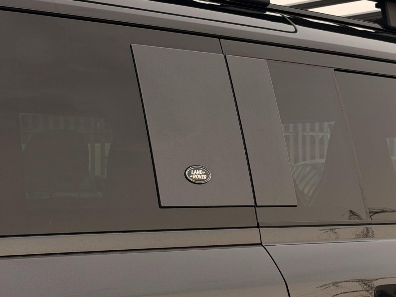 Land Rover Defender view 20