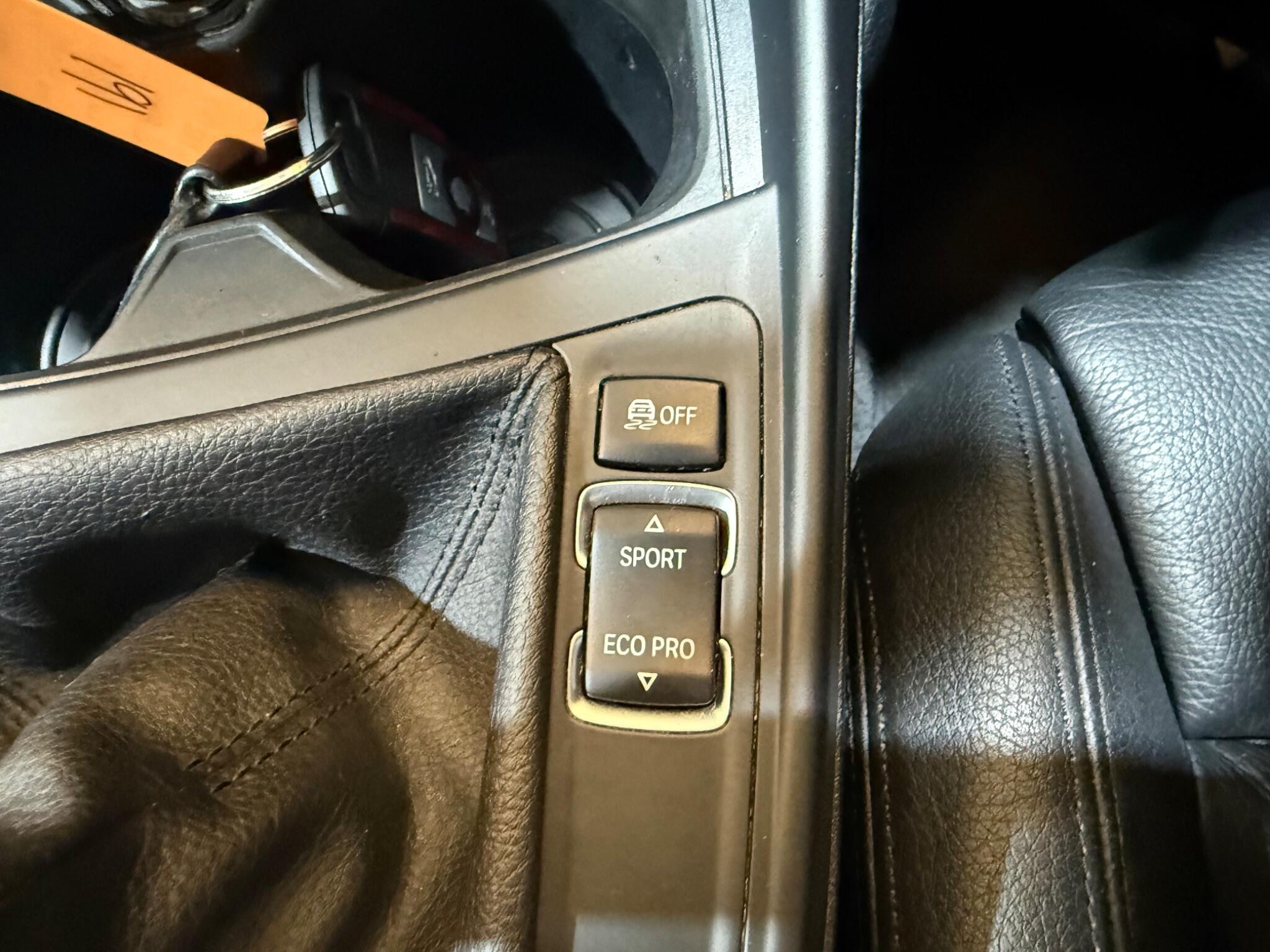 BMW 1 Series view 28