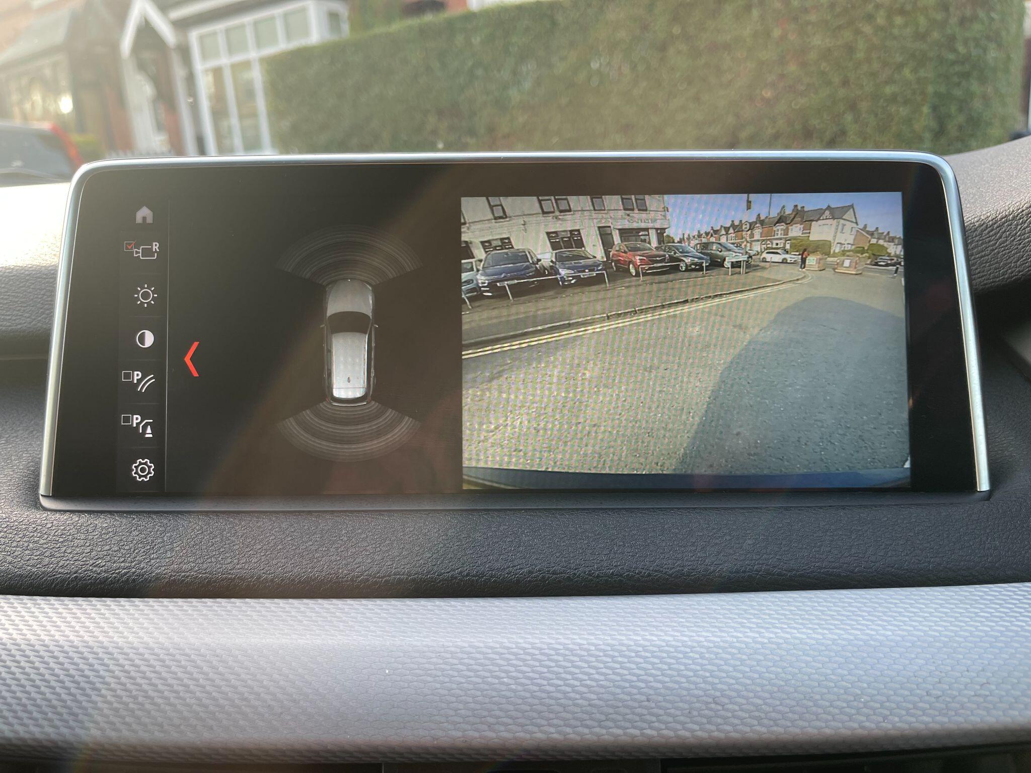 BMW X5 view 25