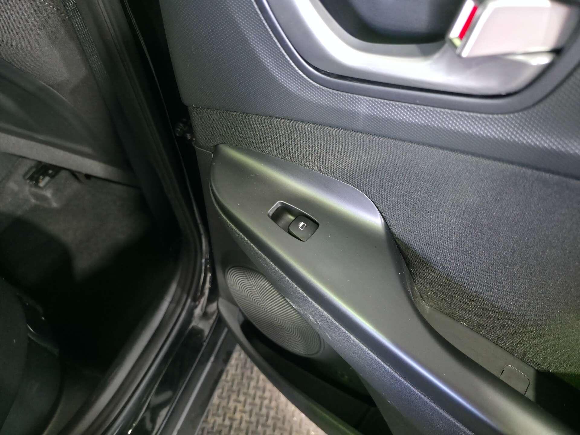 Hyundai Kona view 45
