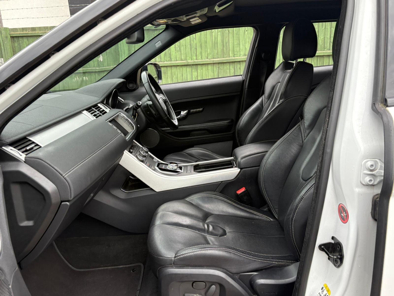 Land Rover Range Rover Evoque view 18