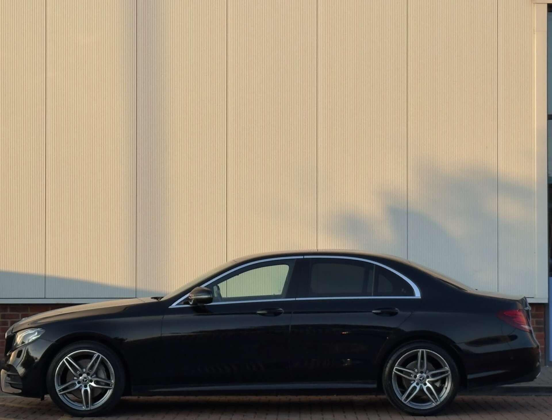 Mercedes-Benz E Class view 7