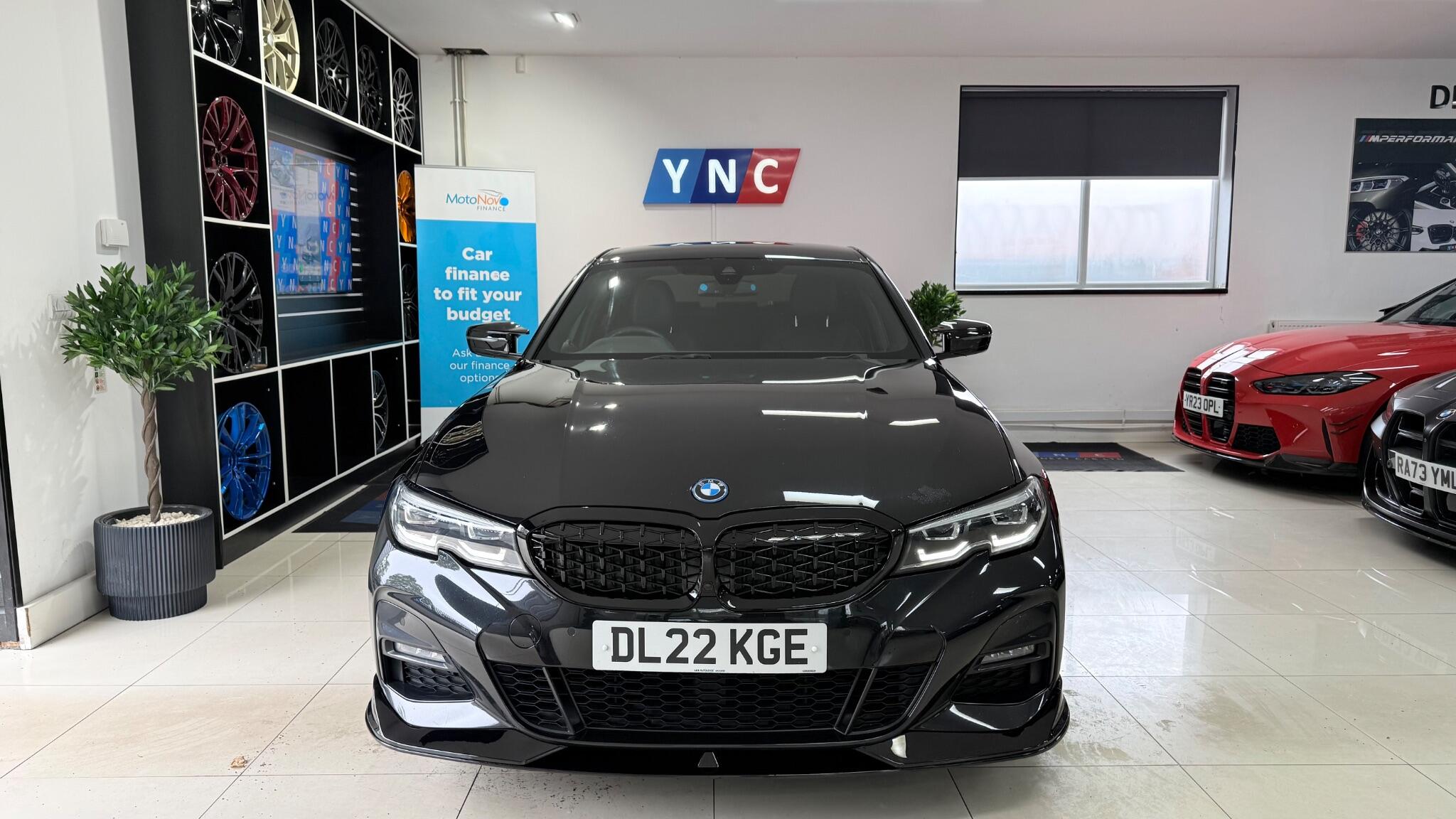 BMW 3 Series view 45