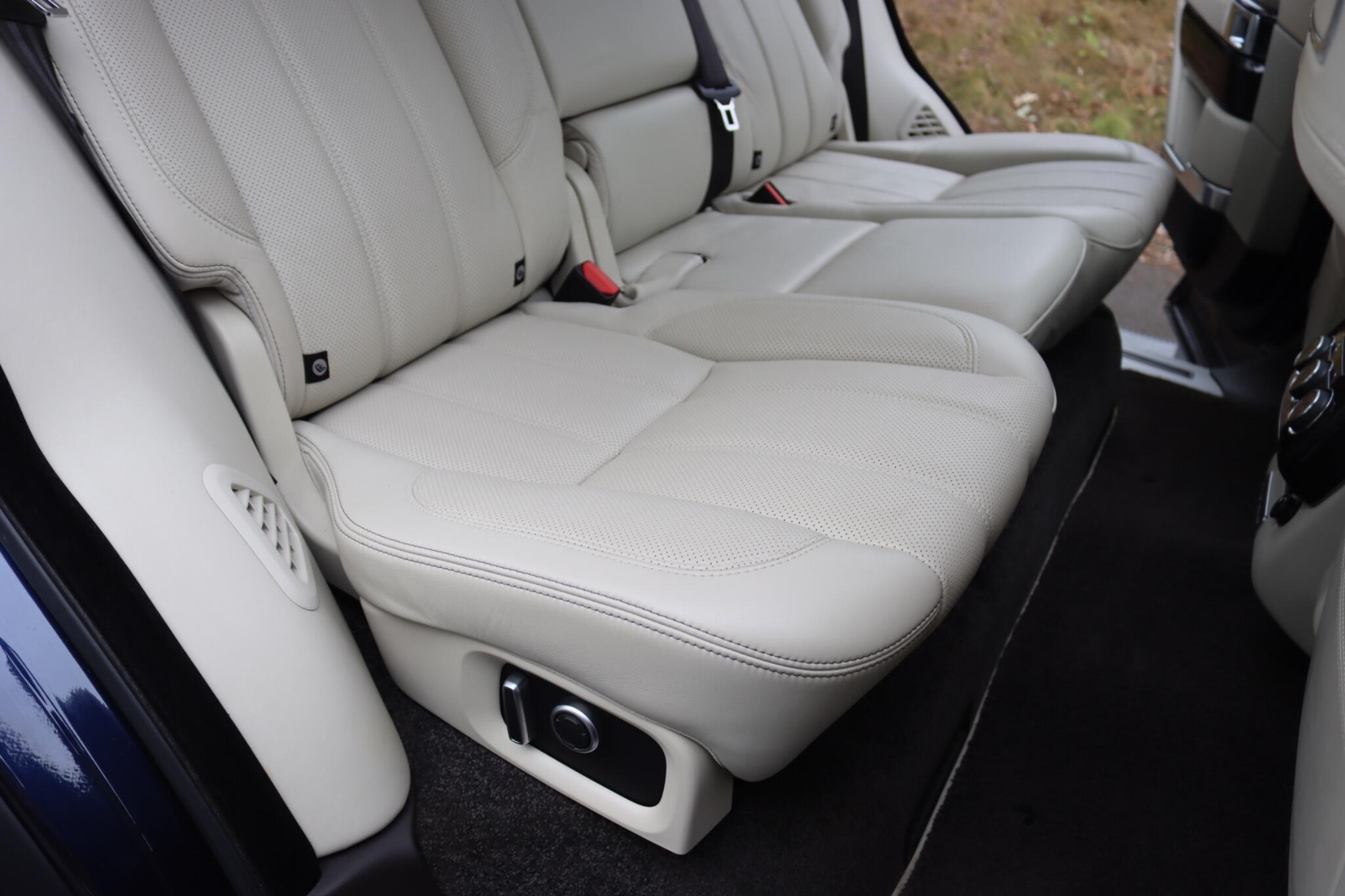 Land Rover Range Rover view 47