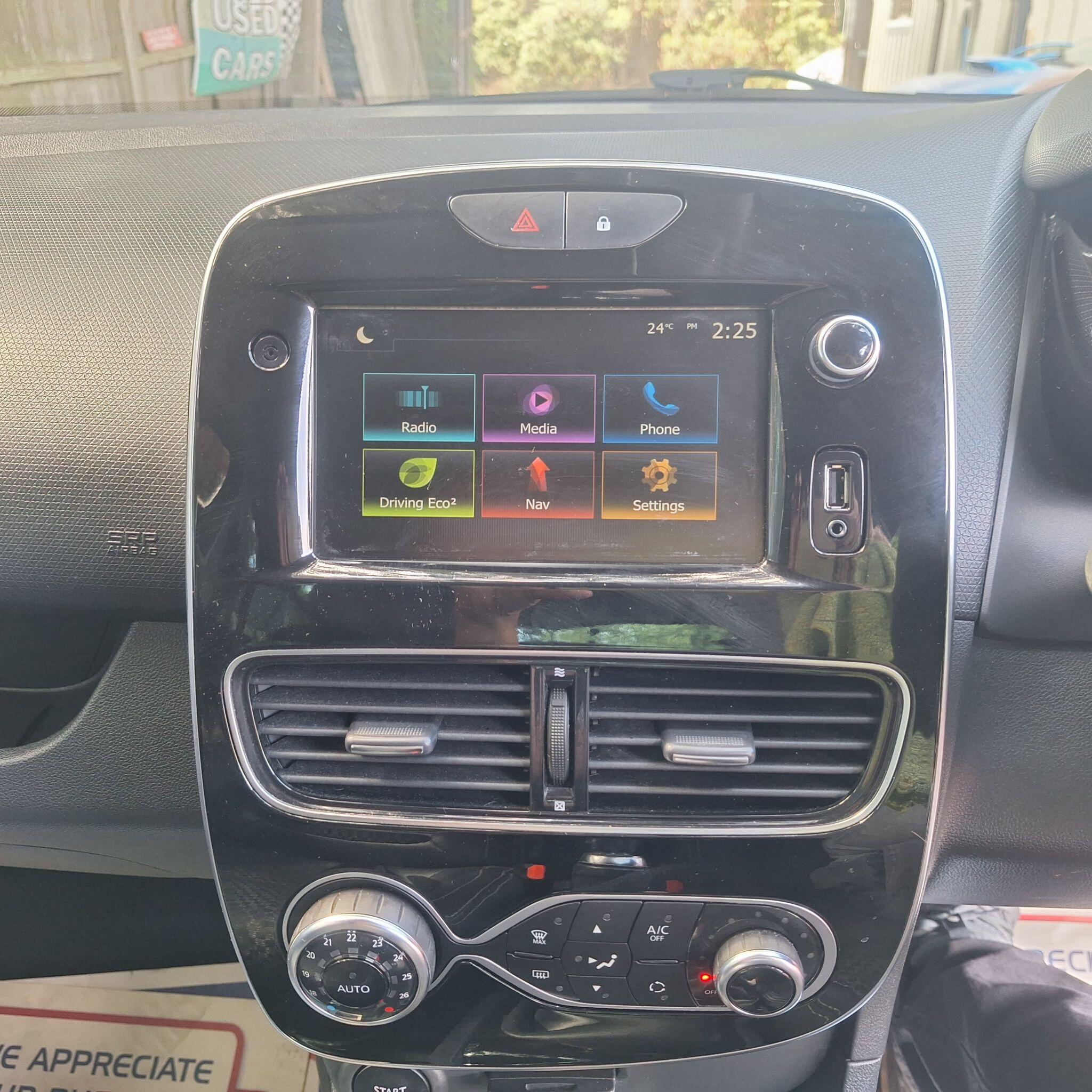 Renault Clio view 5