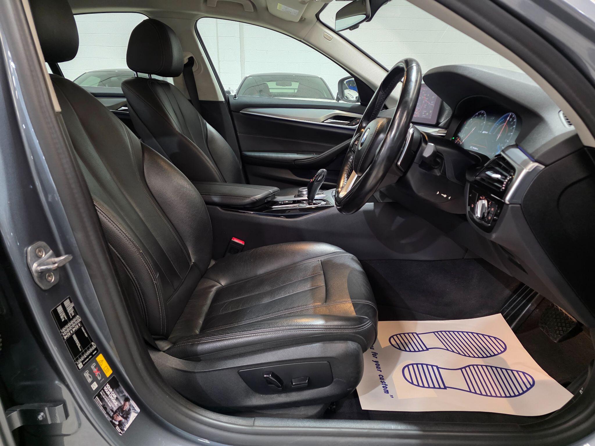 BMW 5 Series view 6
