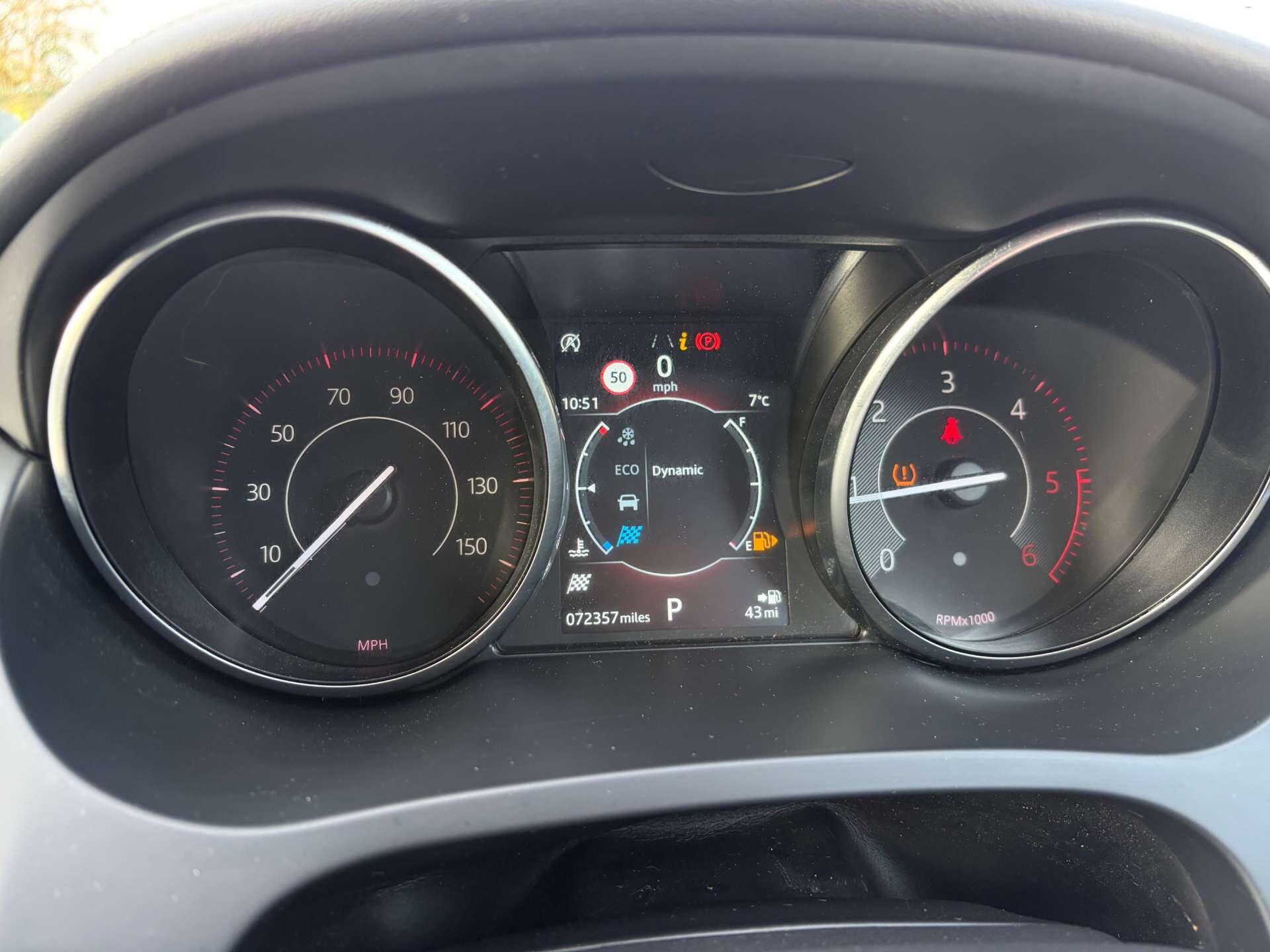 Jaguar E-Pace view 46