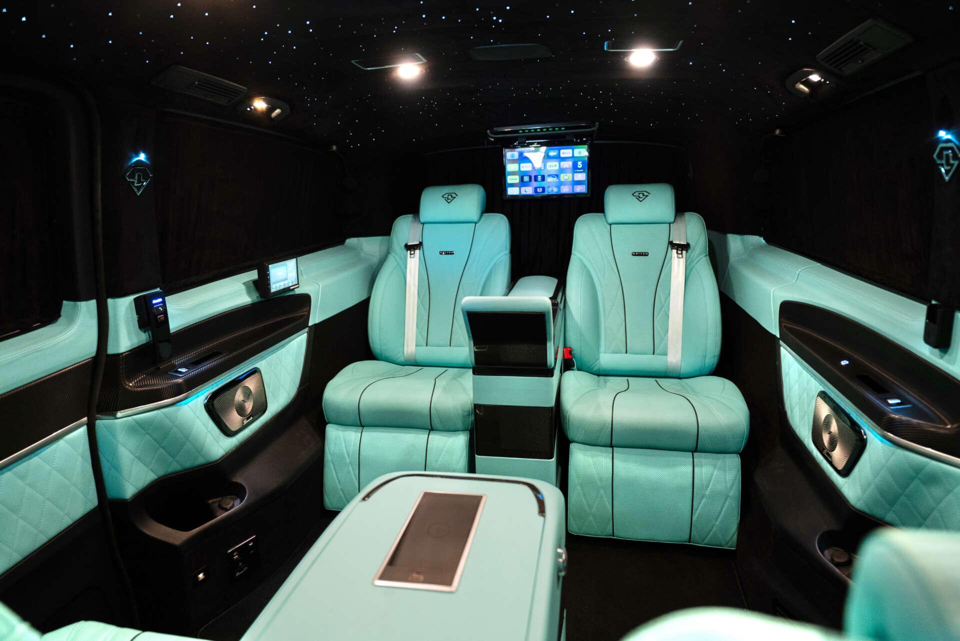Mercedes-Benz V Class view 34