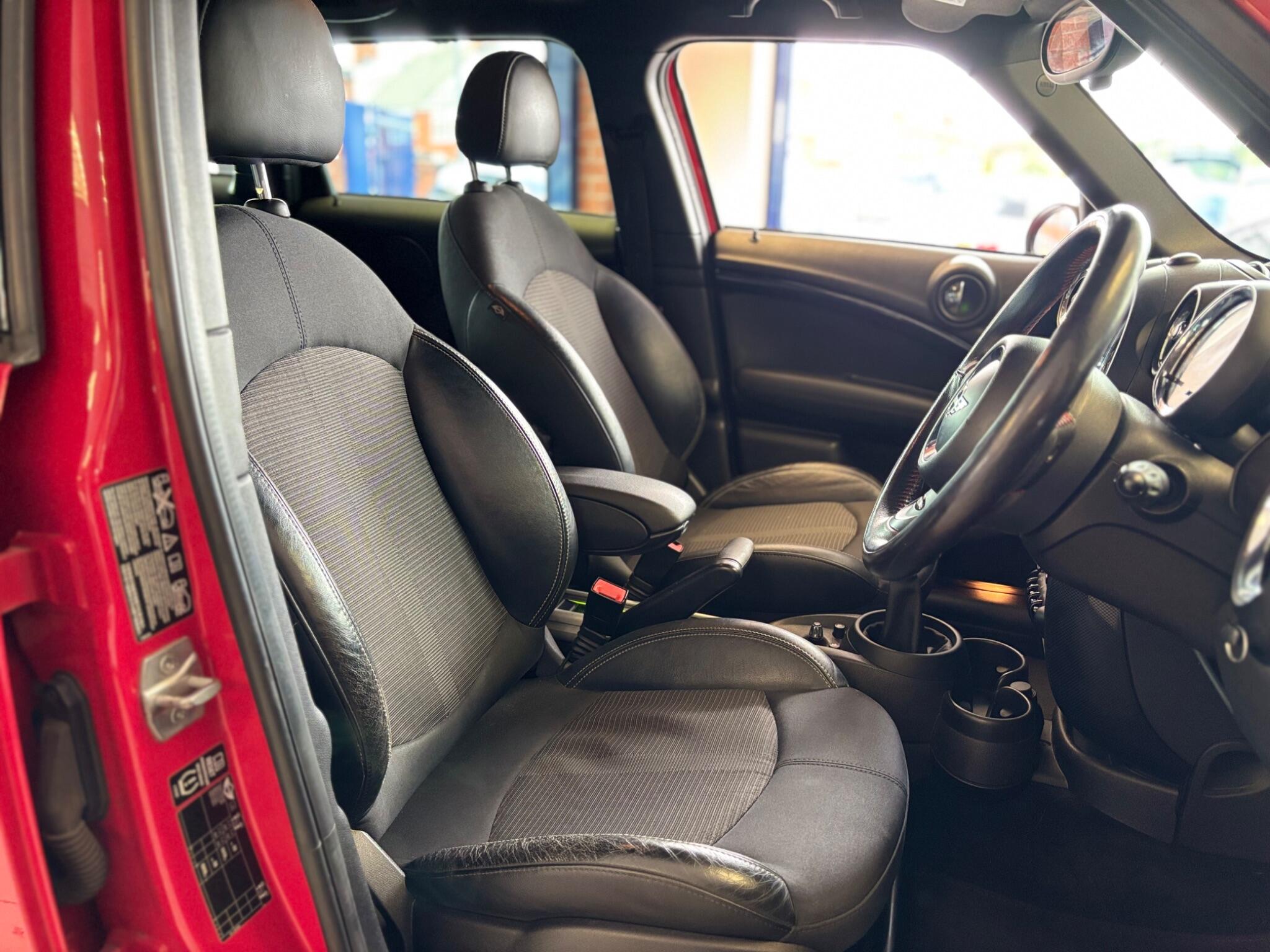 Mini Countryman view 11